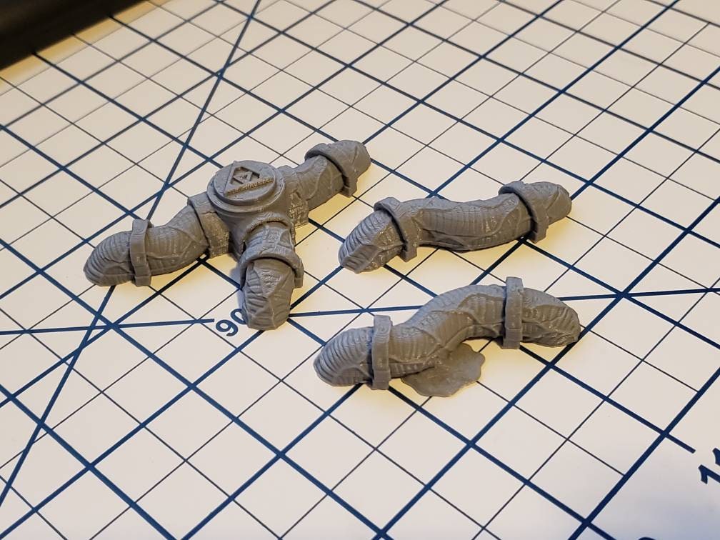 Alien Piping - Part of A Den of Alien Evil Collection - DND - Pathfinder - Dungeons & Dragons - RPG - Tabletop - 28 mm / 1" - EC3D