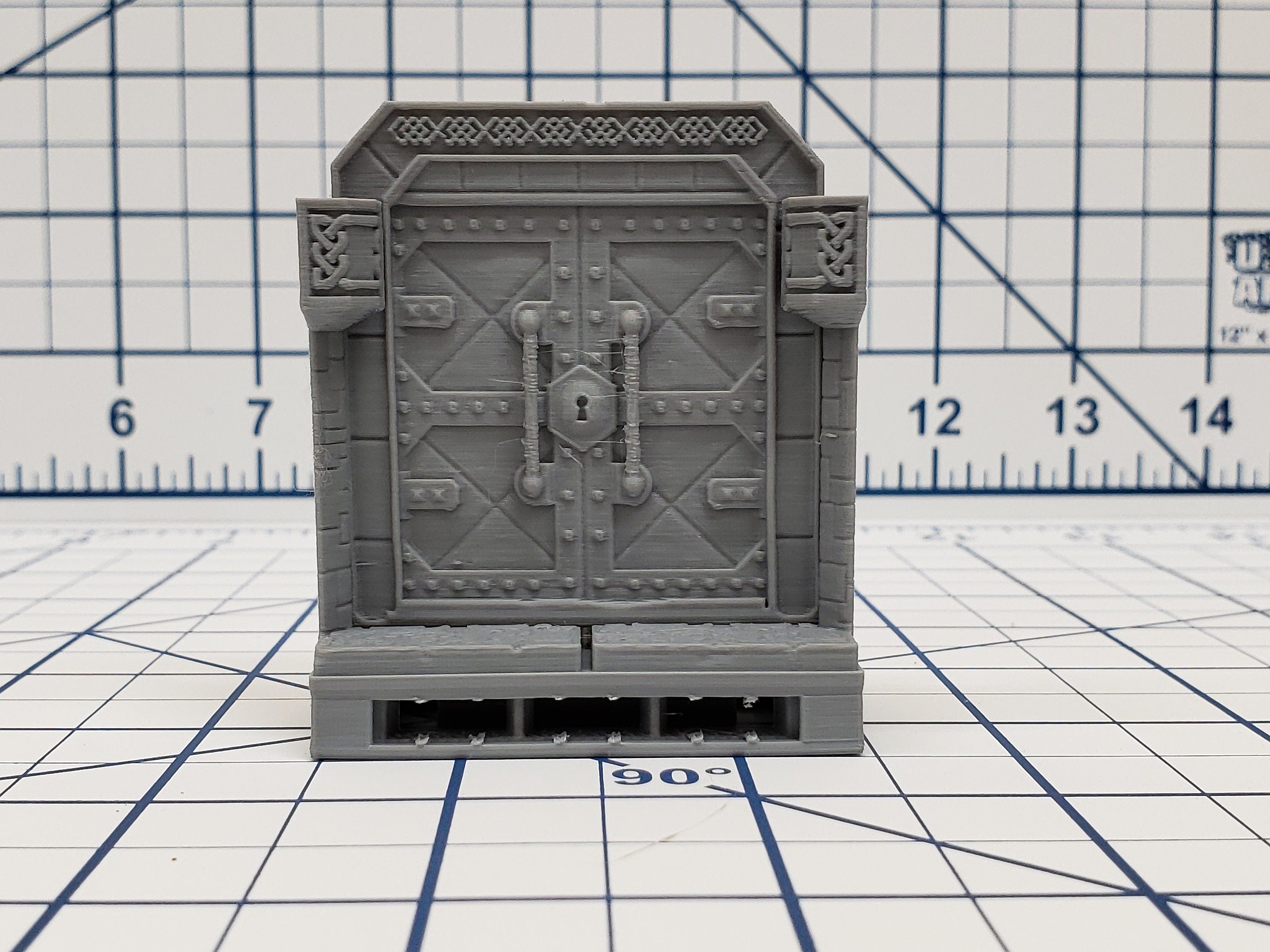 Dwarven Hall Door Tile - OpenLock or DragonLock - Openforge - DND - Pathfinder - Dungeons & Dragons - RPG - Tabletop - 28 mm / 1"
