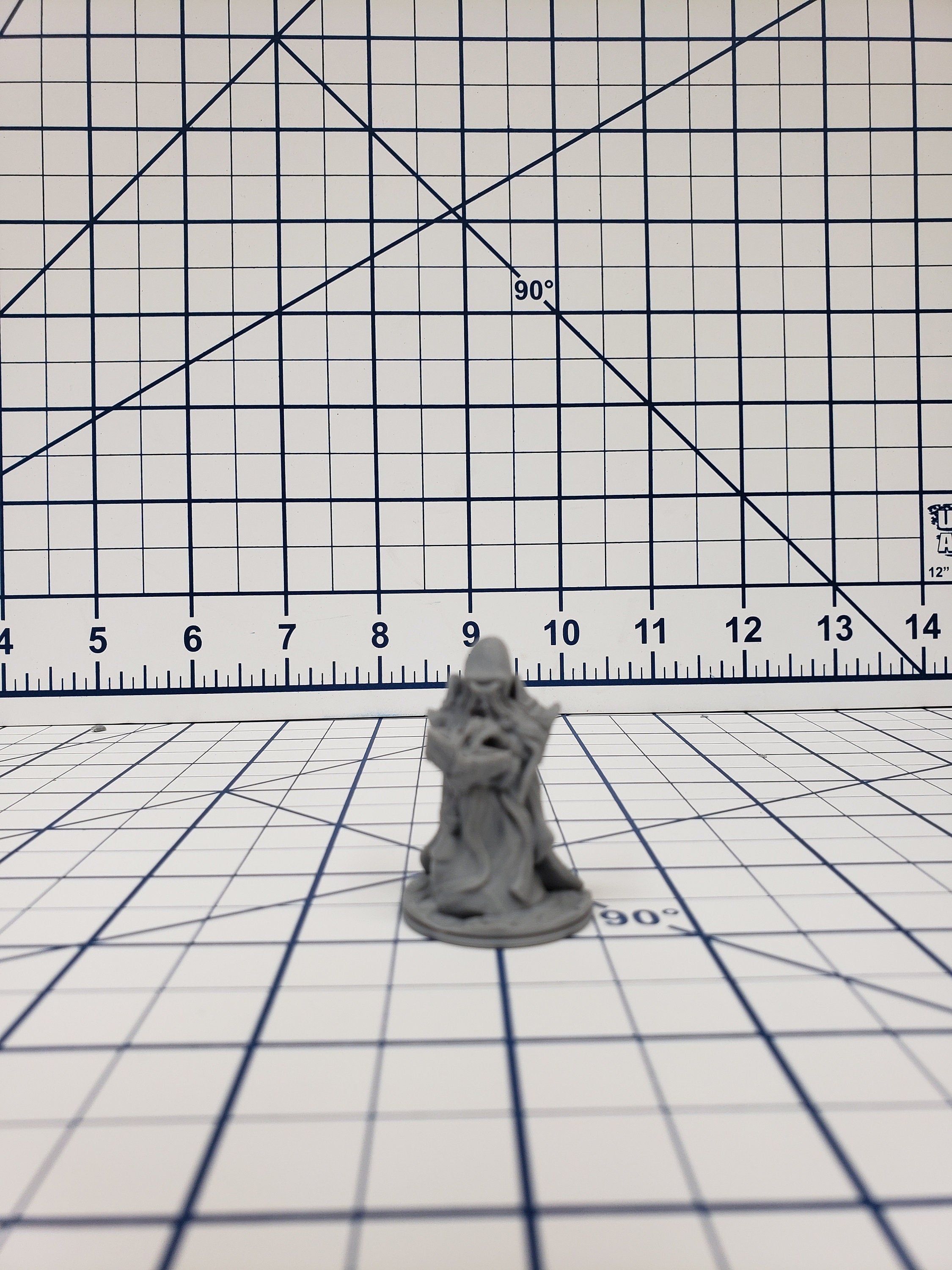 Mind Horror Minis - Part of A Den of Alien Evil Collection - DND - Pathfinder - Dungeons & Dragons - RPG - Tabletop - 28 mm / 1" - EC3D