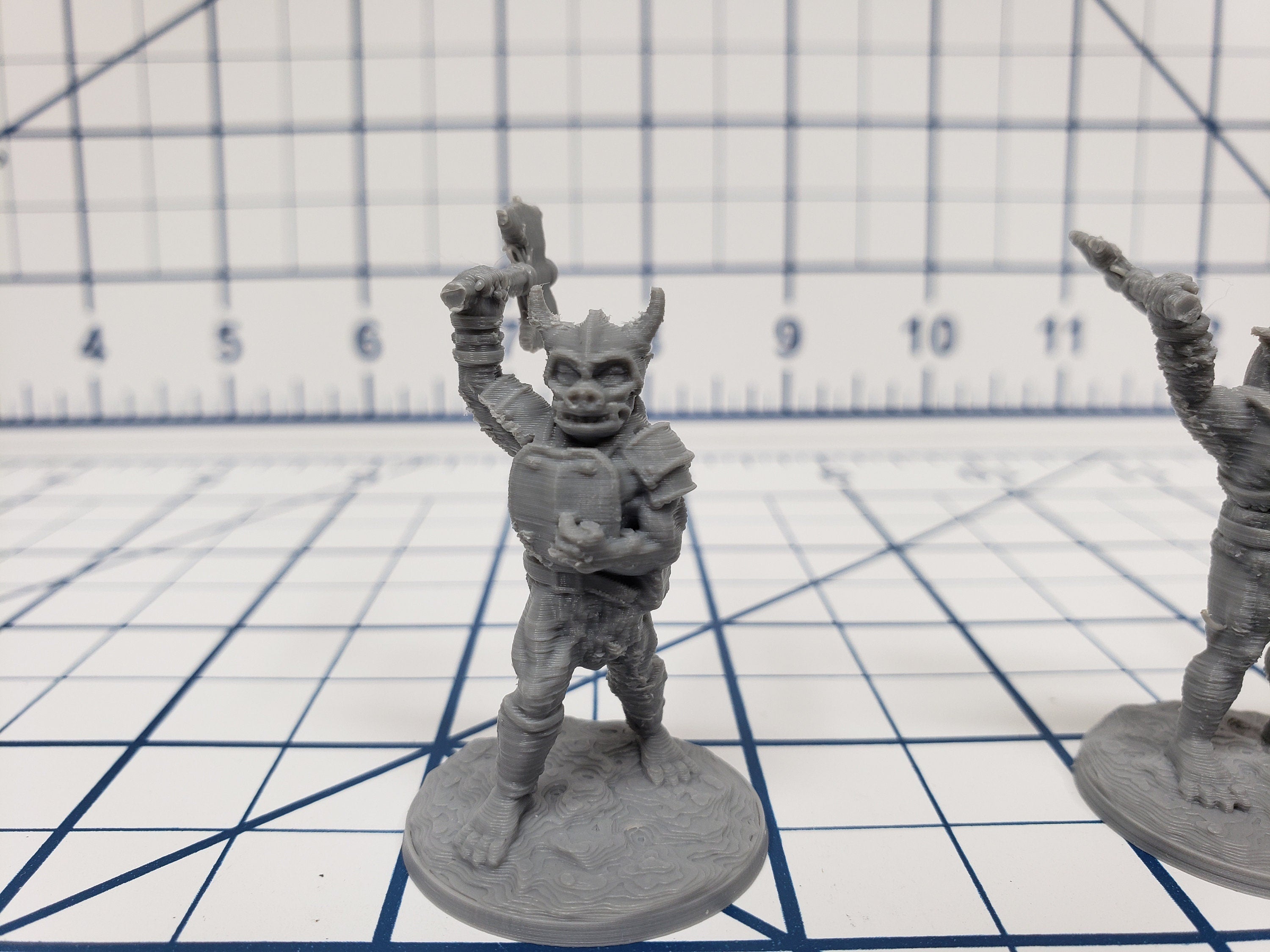 Orc Warriors 1 Set (3 minis) - DND - Pathfinder - RPG - Dungeon & Dragons - Miniature - Mini - 28 mm / 1" - Fat Dragon Games
