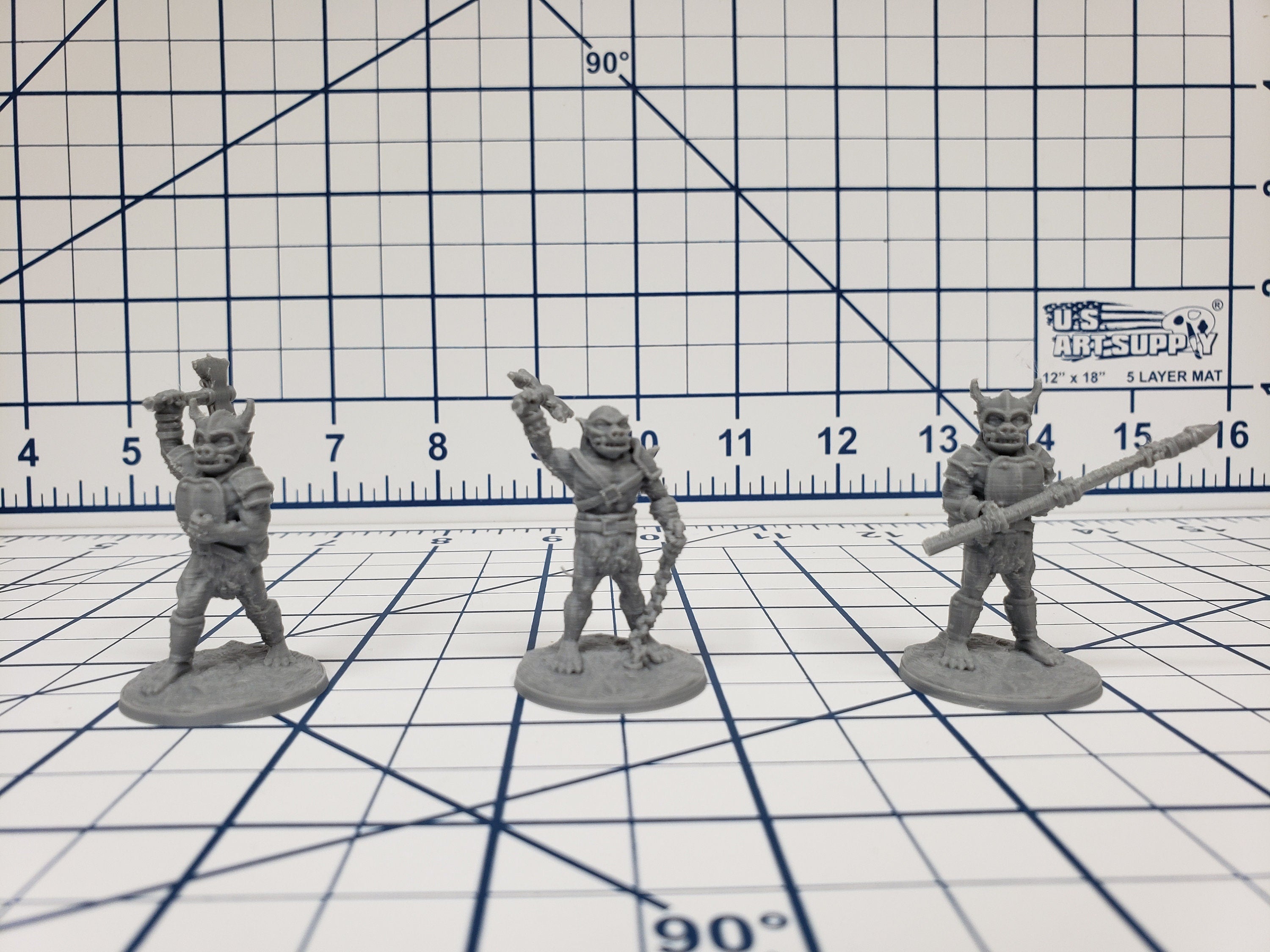 Orc Warriors 1 Set (3 minis) - DND - Pathfinder - RPG - Dungeon & Dragons - Miniature - Mini - 28 mm / 1" - Fat Dragon Games