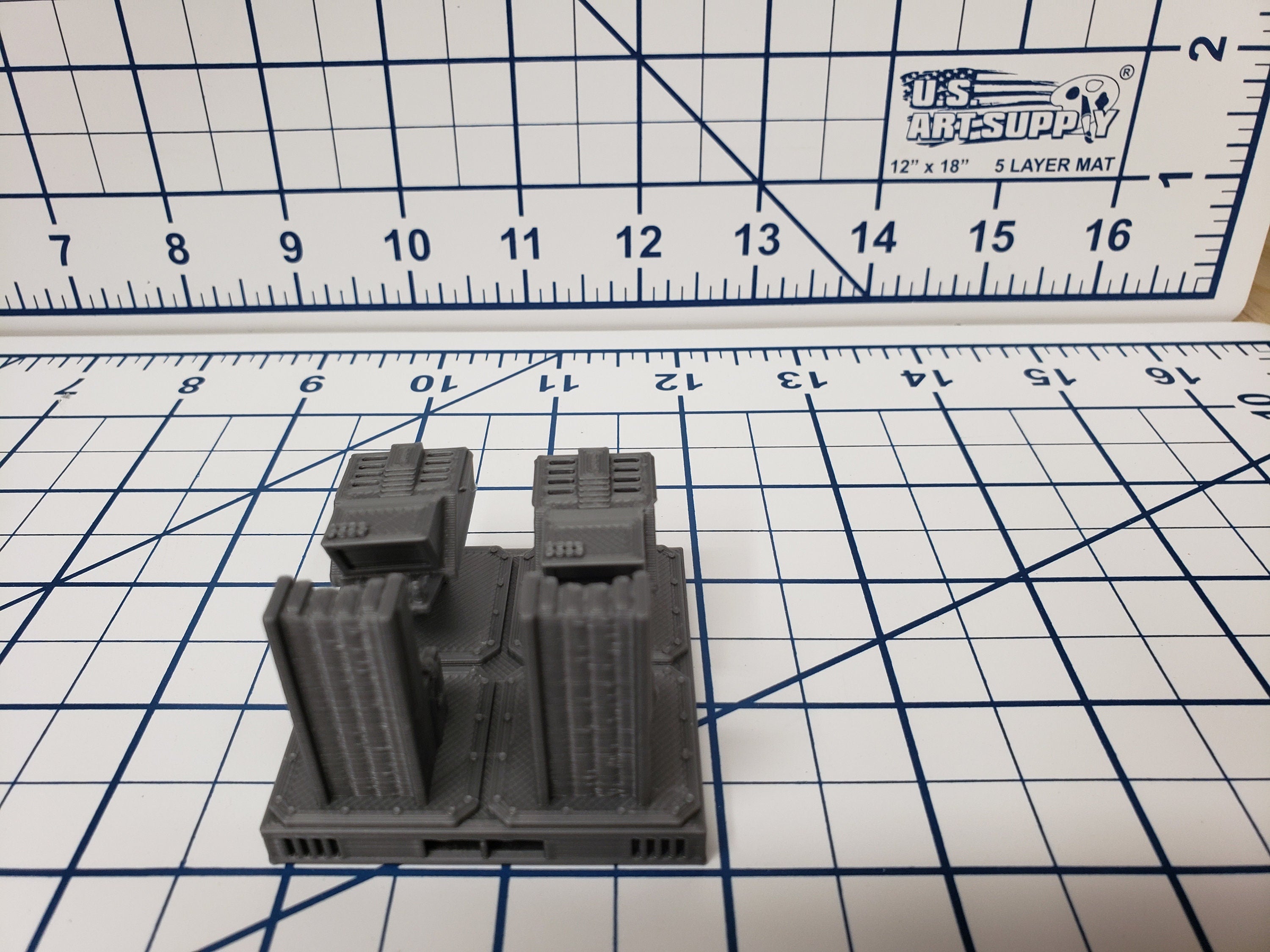 Consoles - SciFi - Fat Dragon Games - DragonLock - DND - Pathfinder - RPG - Terrain - Space - Science Fiction 28 mm / 1"