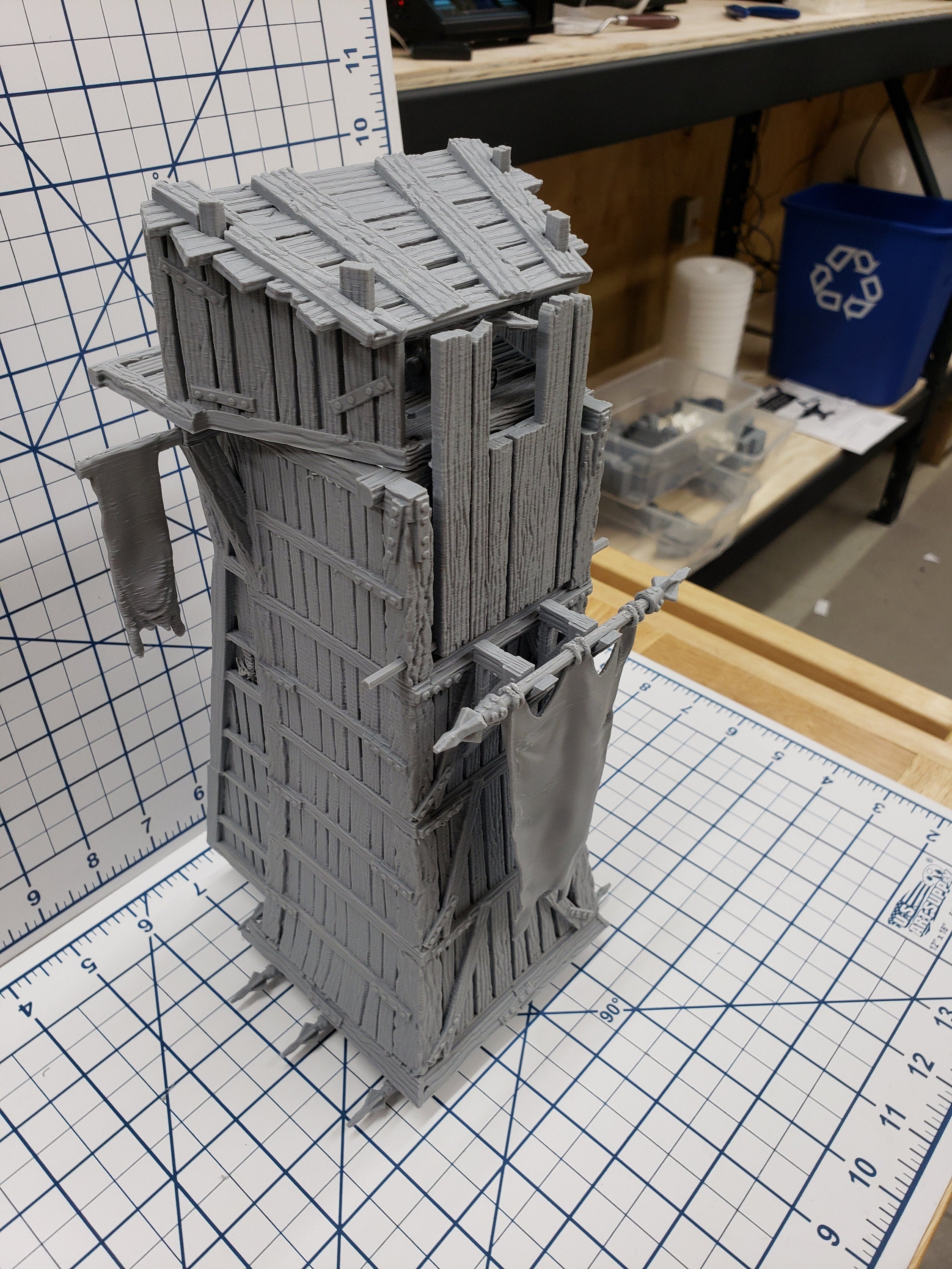 Siege Tower - DND - Pathfinder - Dungeons & Dragons - RPG - Tabletop - Terrain - 28 mm / 1" - - Gamescape3d