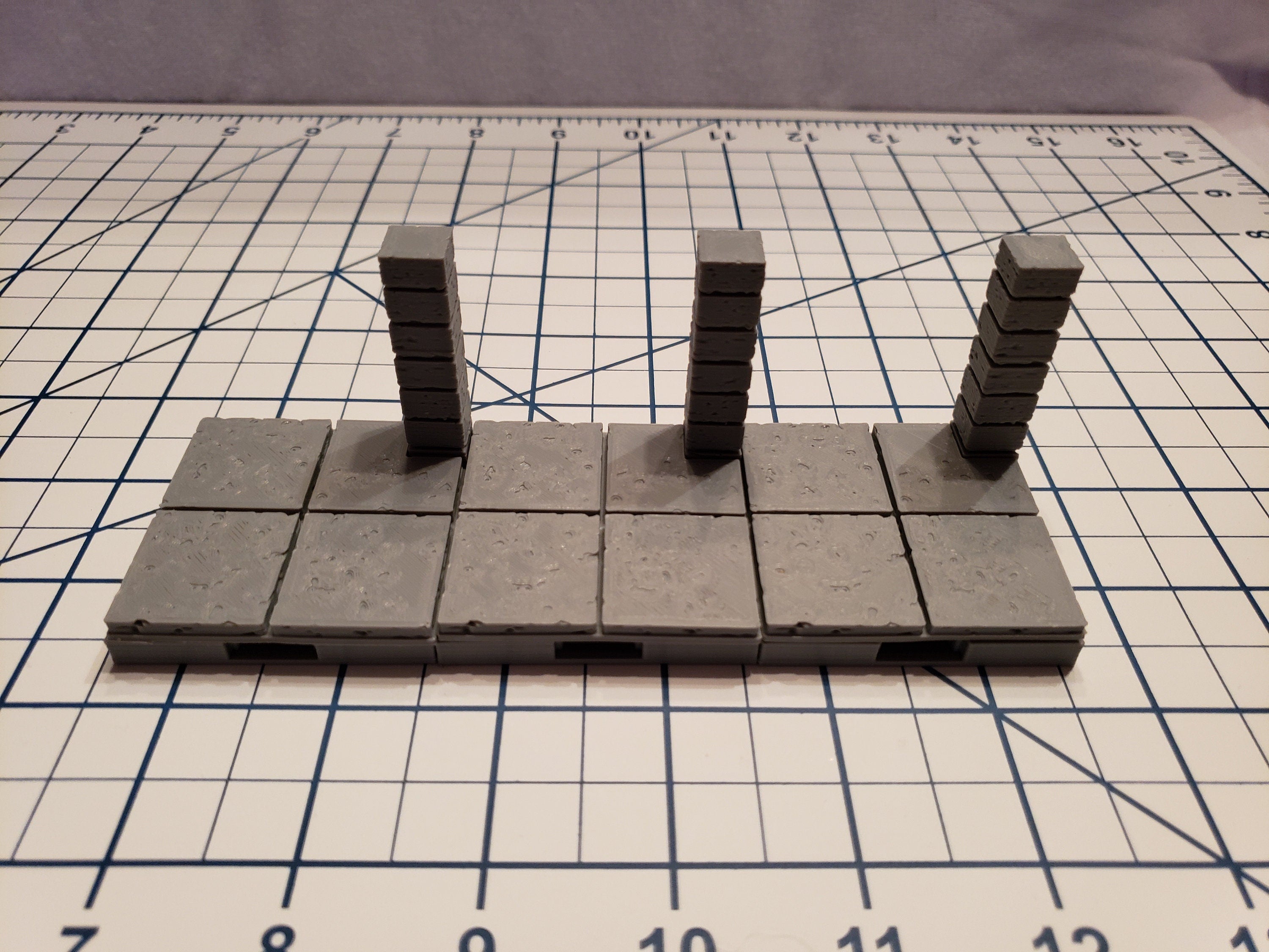Cut Stone Pillar Floor Tiles - OpenLock or DragonLock - Openforge - DND - Pathfinder - Dungeons & Dragons - RPG - Tabletop - 28 mm / 1"