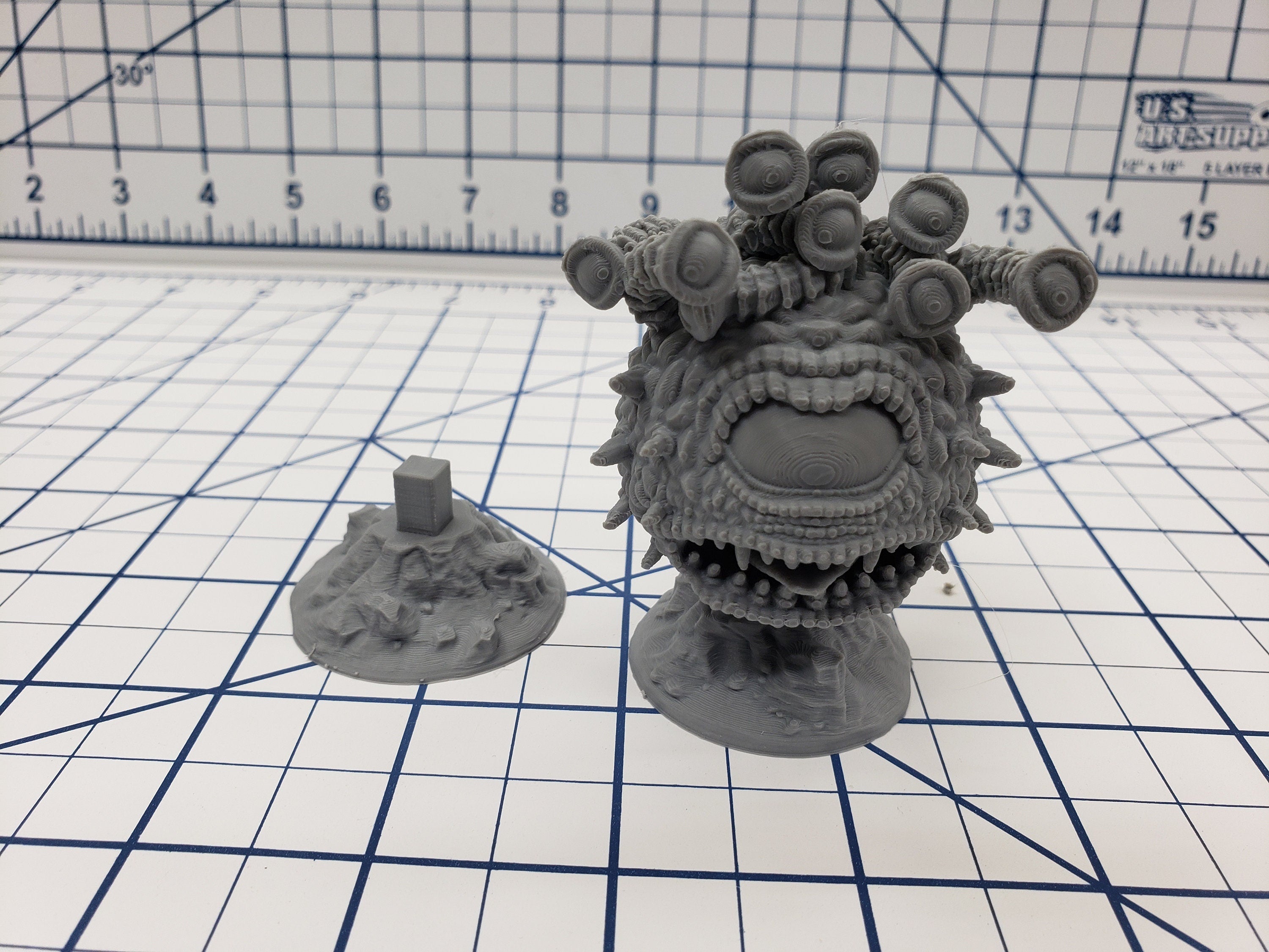 Eyebeast - Beholder - DND - Pathfinder - RPG - Dungeon & Dragons - Miniature - Mini - 28 mm / 1" - Fat Dragon Games