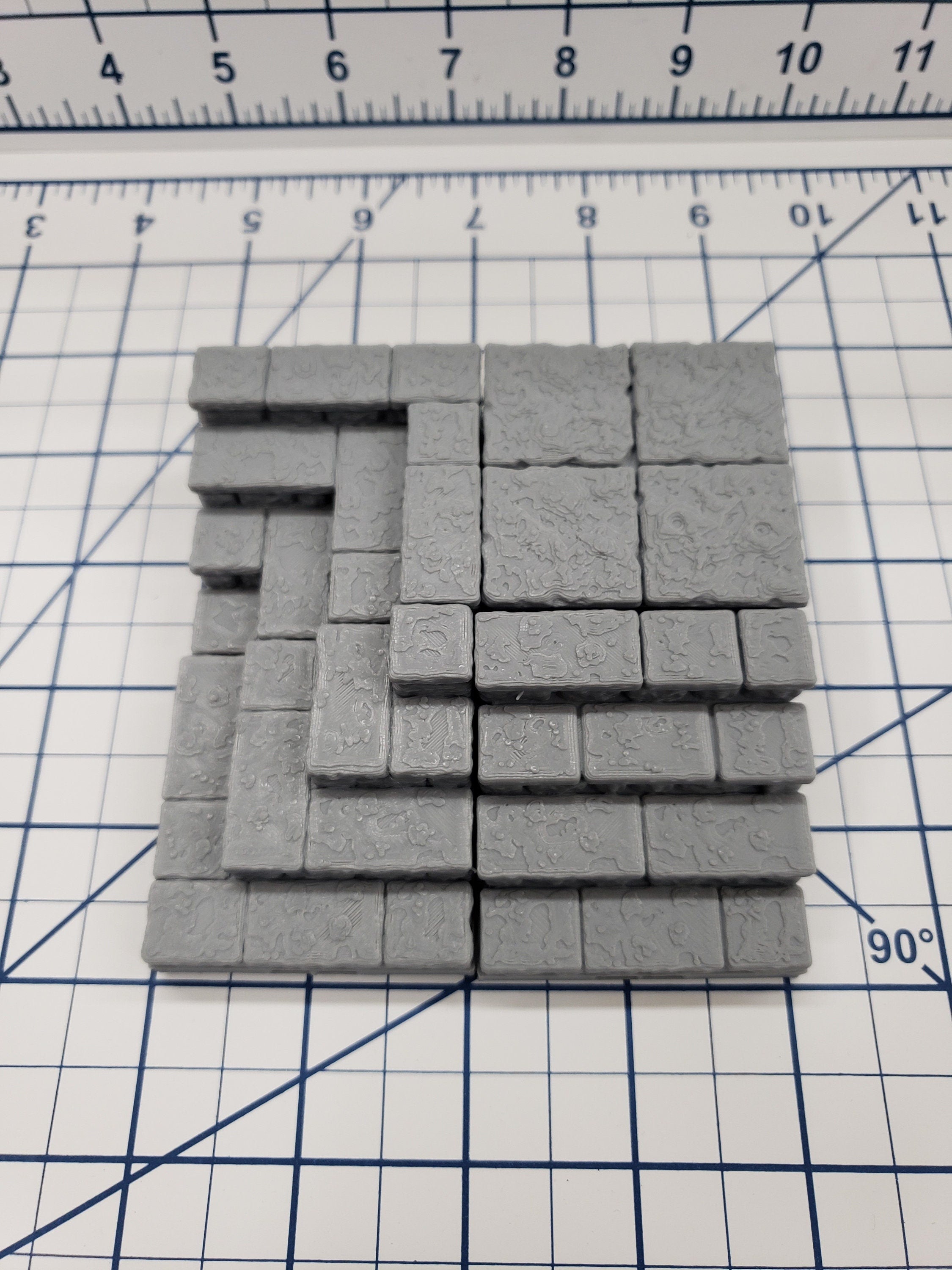 Dungeon Delve Raised Dais - DragonLock - DND - Pathfinder - RPG - Dungeon & Dragons - 28 mm / 1" - Fat Dragon Games