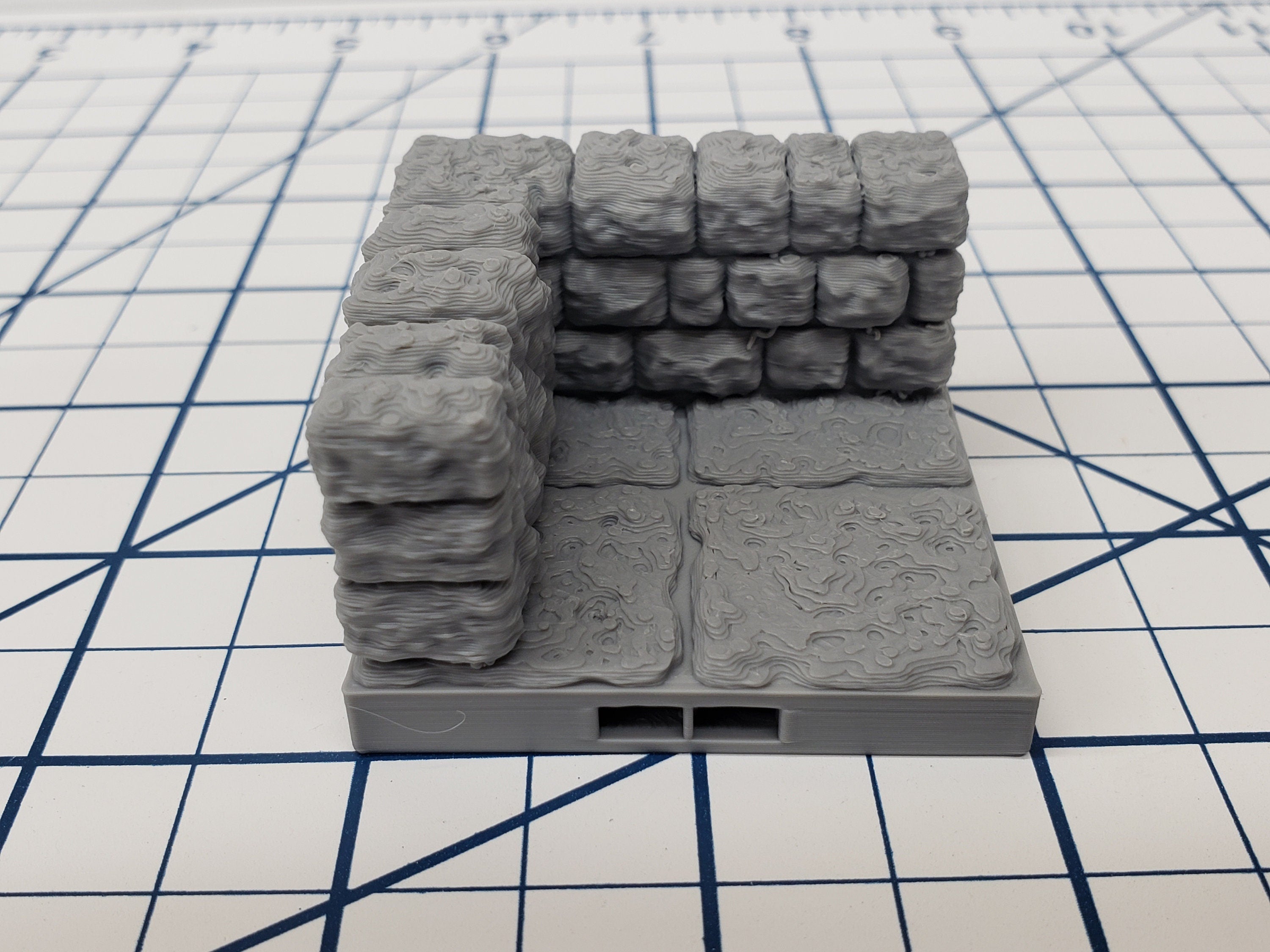 Dungeon Style - Half Walls - DragonLock - DND - Pathfinder - RPG - Dungeon & Dragons - 28 mm / 1" - Terrain - Fat Dragon Games