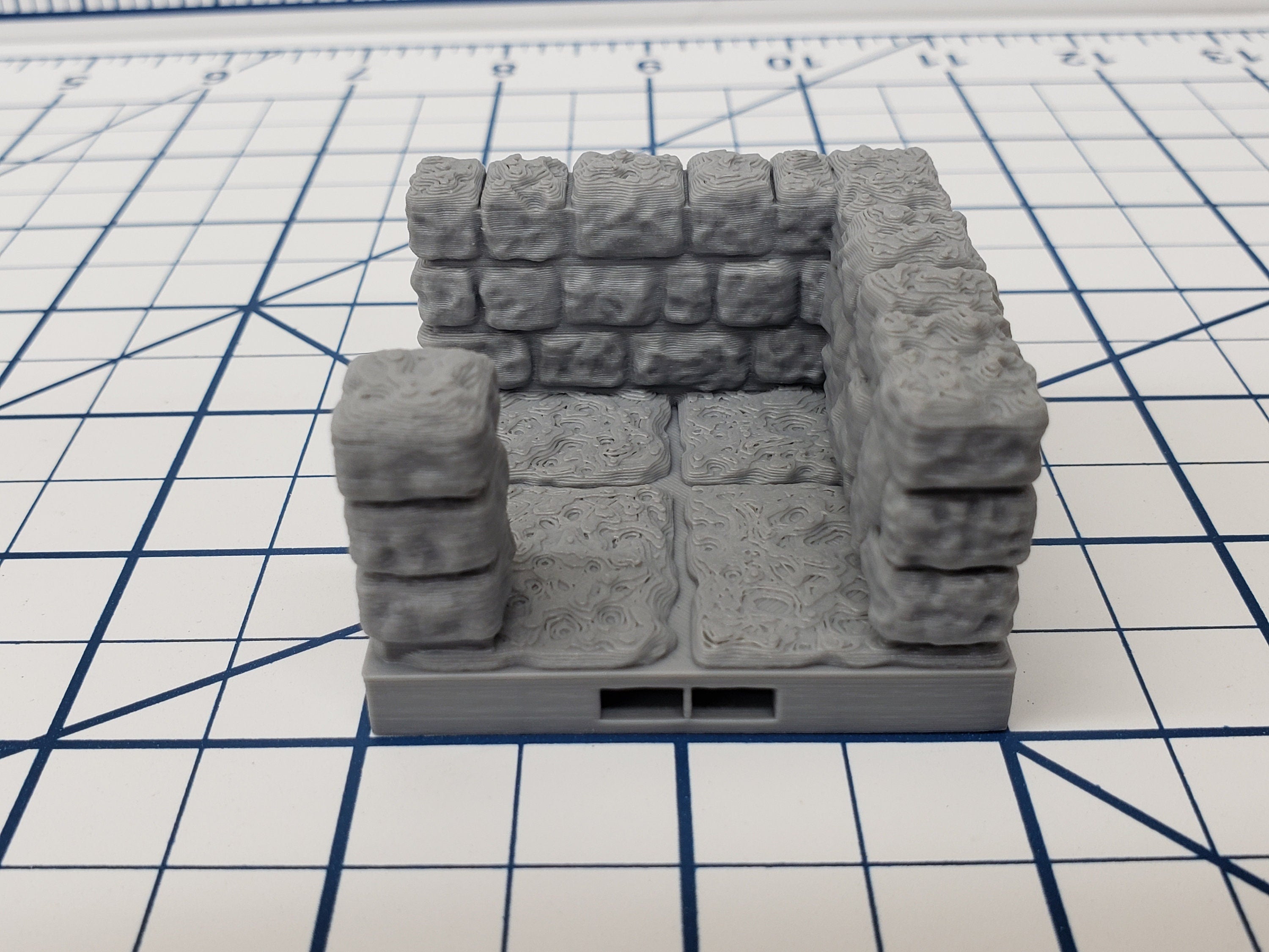 Dungeon Style - Half Pillar Walls - DragonLock - DND - Pathfinder - RPG - Dungeon & Dragons - 28 mm / 1" - Terrain - Fat Dragon Games