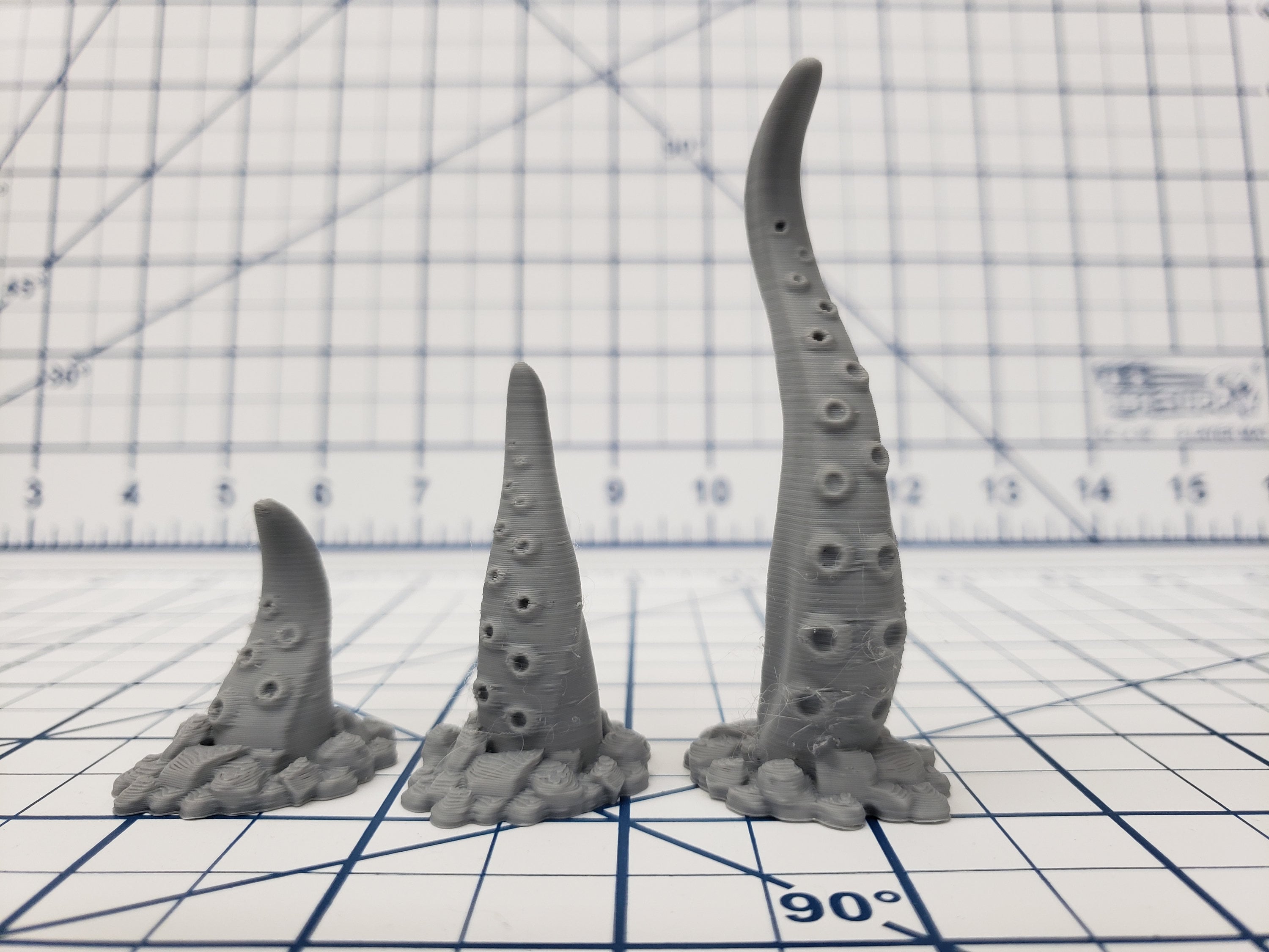 Tentacle Set Miniatures - DND - Pathfinder - RPG - Dungeon & Dragons - Miniature - Mini - 28 mm / 1" - Fat Dragon Games