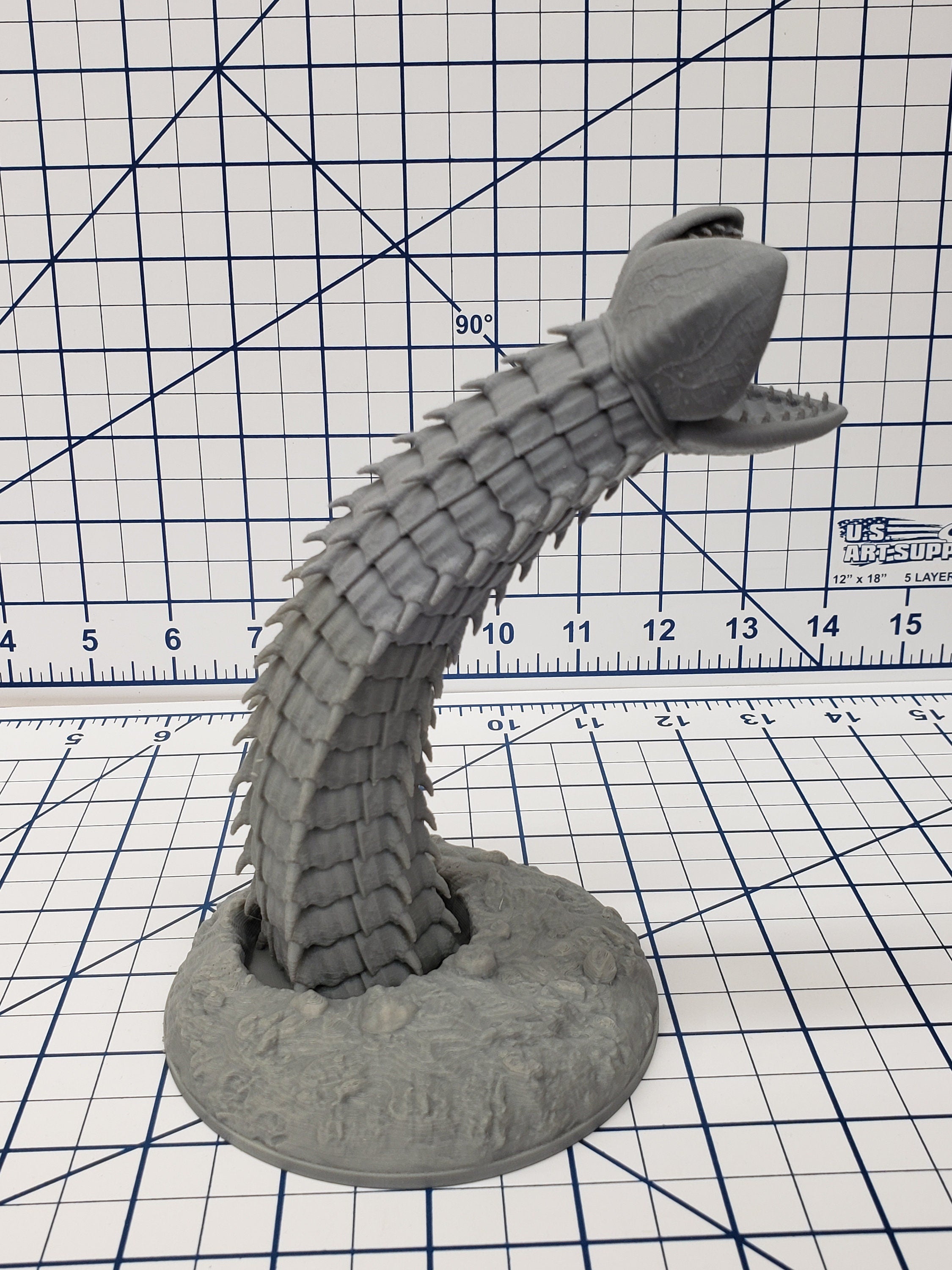 Giant Worm Miniature - DND - Pathfinder - RPG - Dungeon & Dragons - Miniature - Mini - 28 mm / 1" - Fat Dragon Games