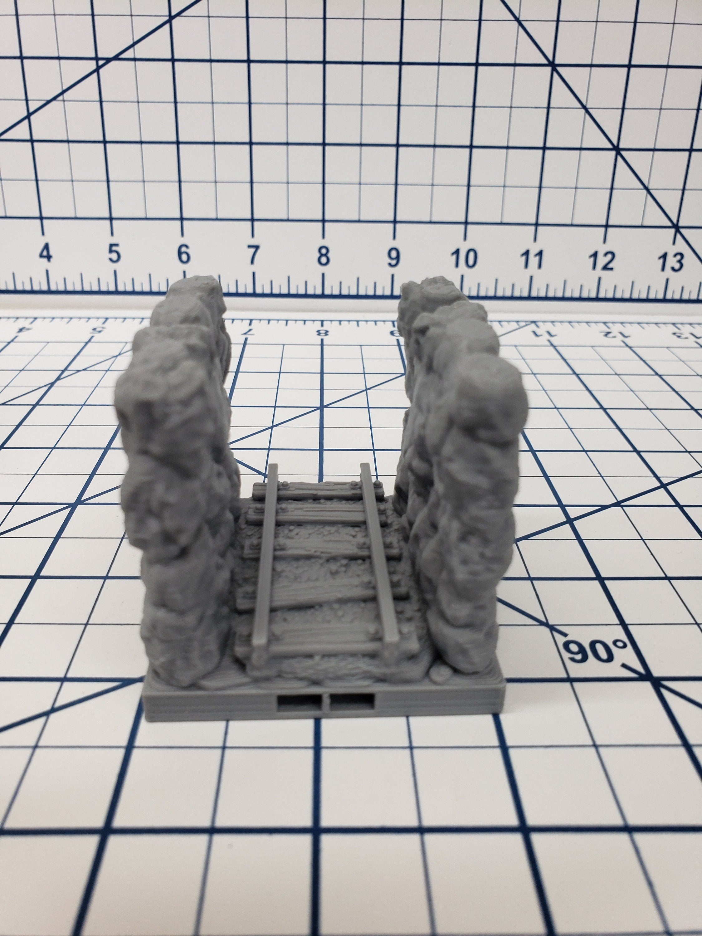 Caverns - Narrow Passage Tiles- DragonLock - DND - Pathfinder - RPG - Dungeon & Dragons - 28 mm / 1" - Terrain - Fat Dragon Games