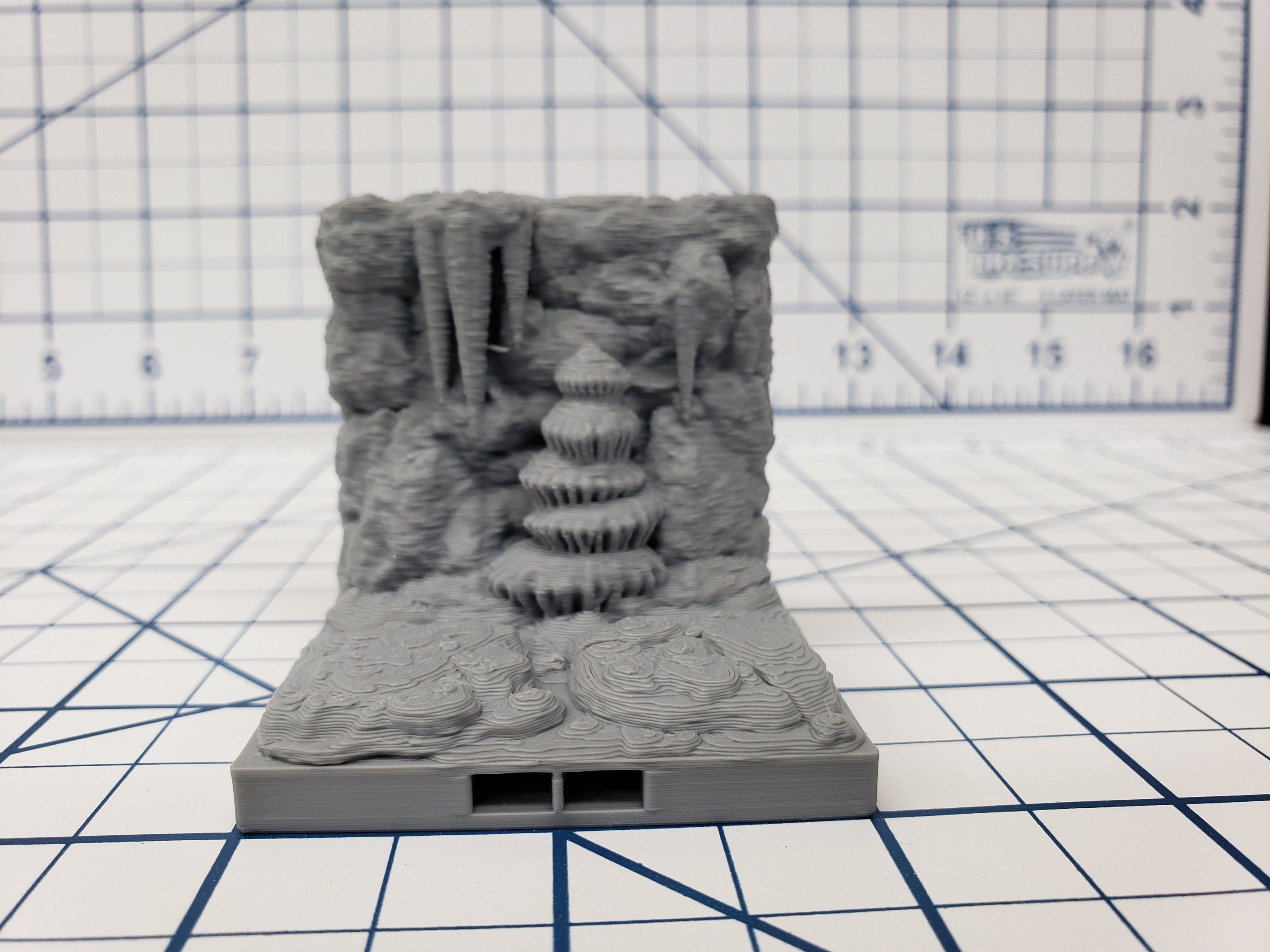 Caverns - Straight Wall Tiles- DragonLock - DND - Pathfinder - RPG - Dungeon & Dragons - 28 mm / 1" - Terrain - Fat Dragon Games
