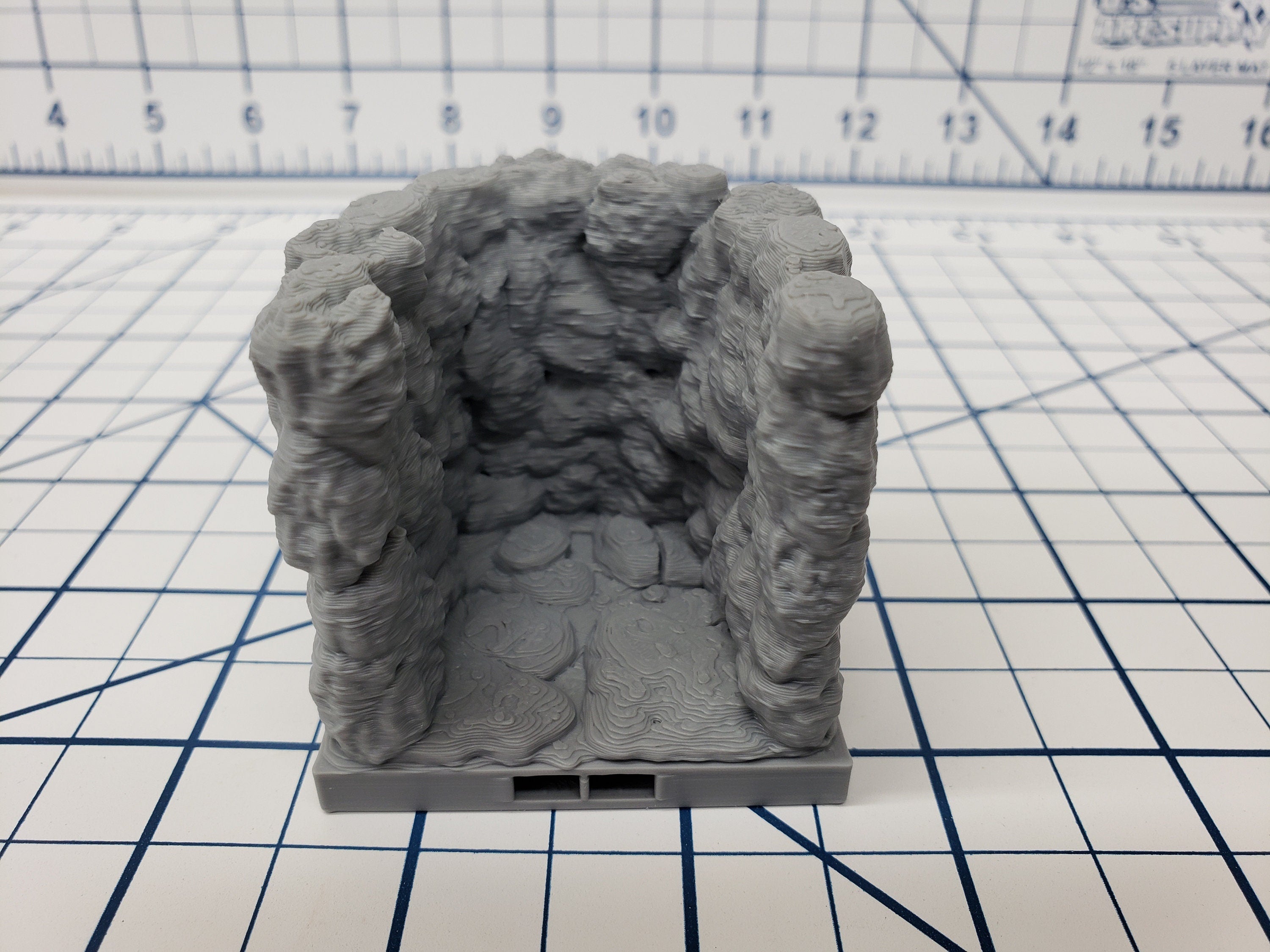 Caverns - Narrow Passage Tiles- DragonLock - DND - Pathfinder - RPG - Dungeon & Dragons - 28 mm / 1" - Terrain - Fat Dragon Games