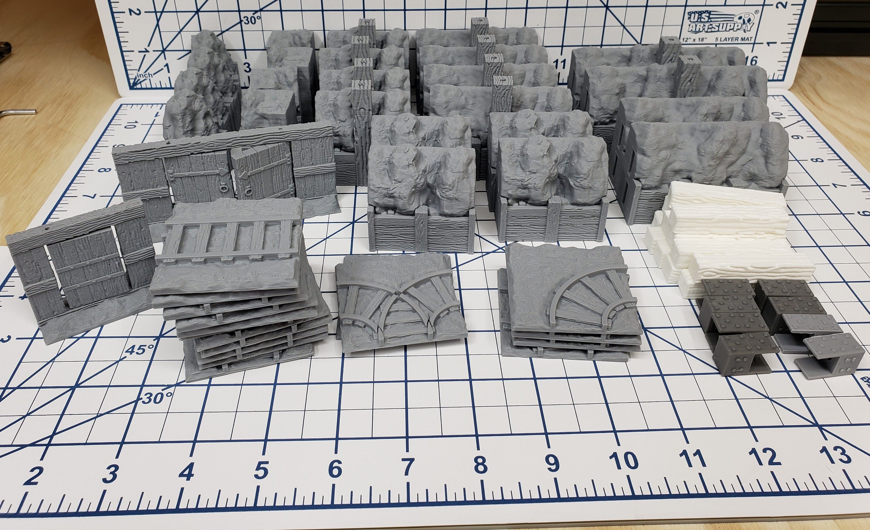 Mine Wall Tiles - OpenLock or DragonLock - Openforge - DND - Pathfinder - Dungeons & Dragons - RPG - Tabletop - 28 mm / 1"