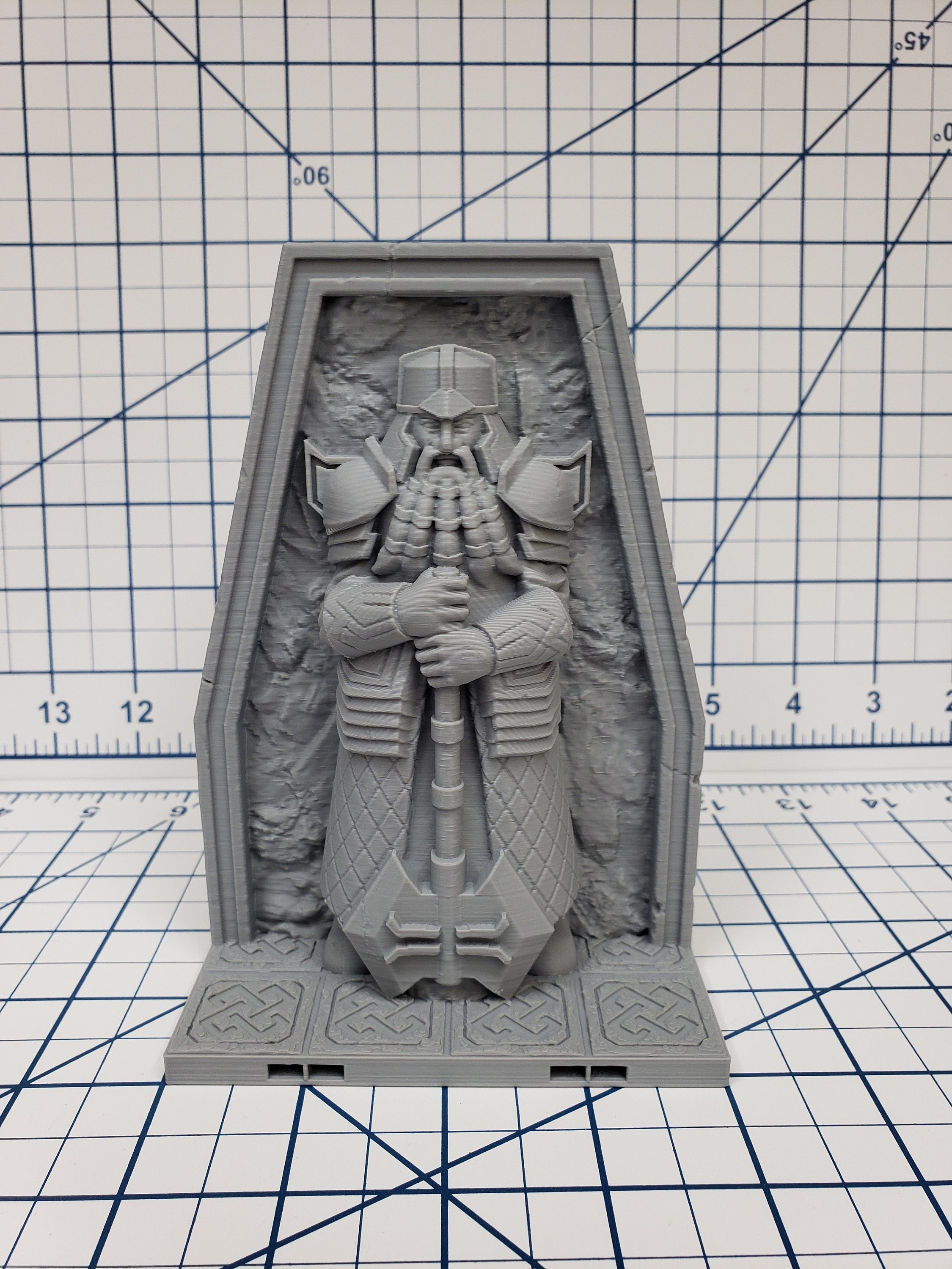 Mountain King - Large Statue - DragonLock - 28 mm / 1" - Fat Dragon Games