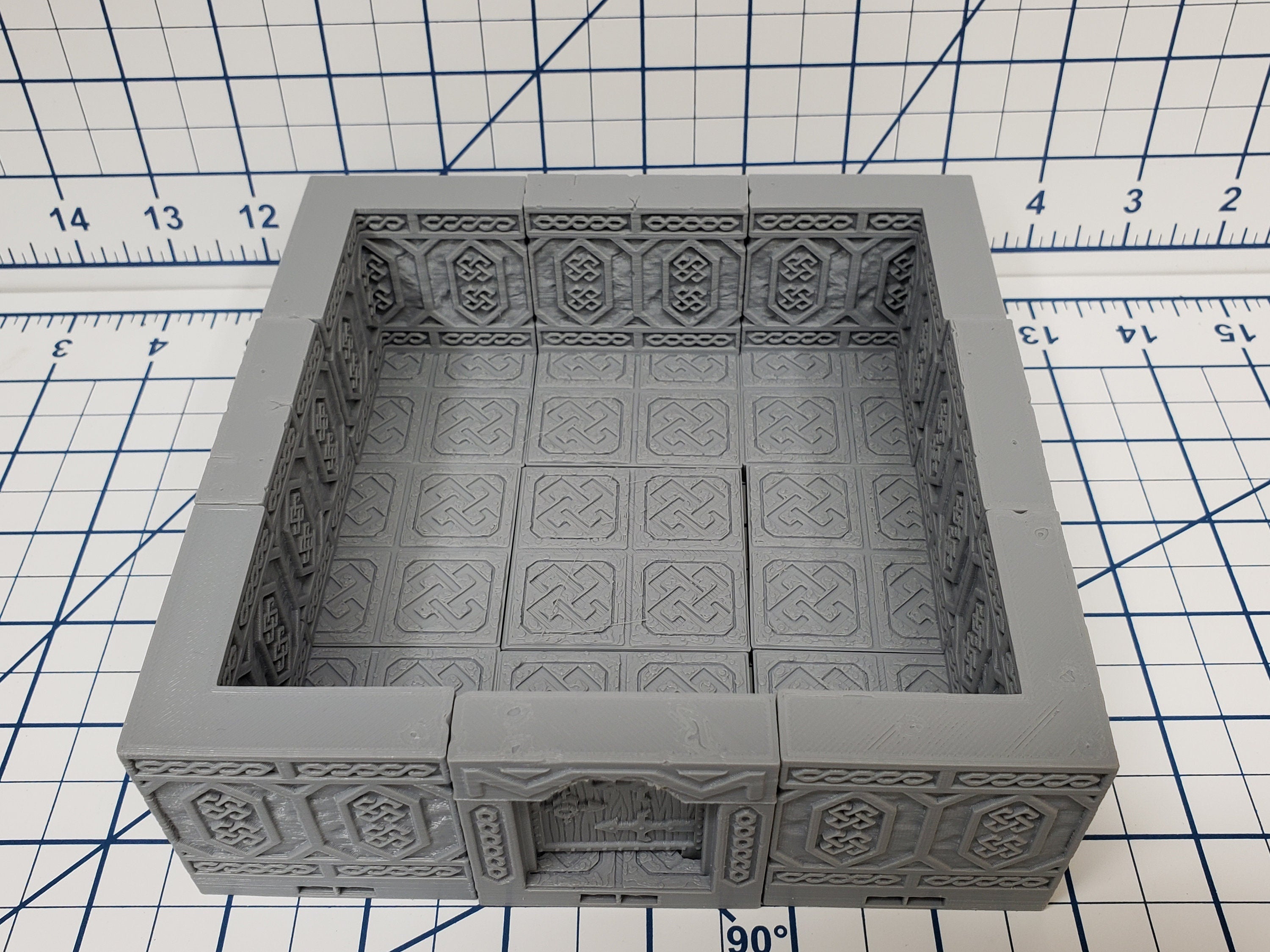 Mountain King - Dwarven Room - DragonLock - DND - Pathfinder - RPG - Dungeon & Dragons - 28 mm / 1" - Fat Dragon Games