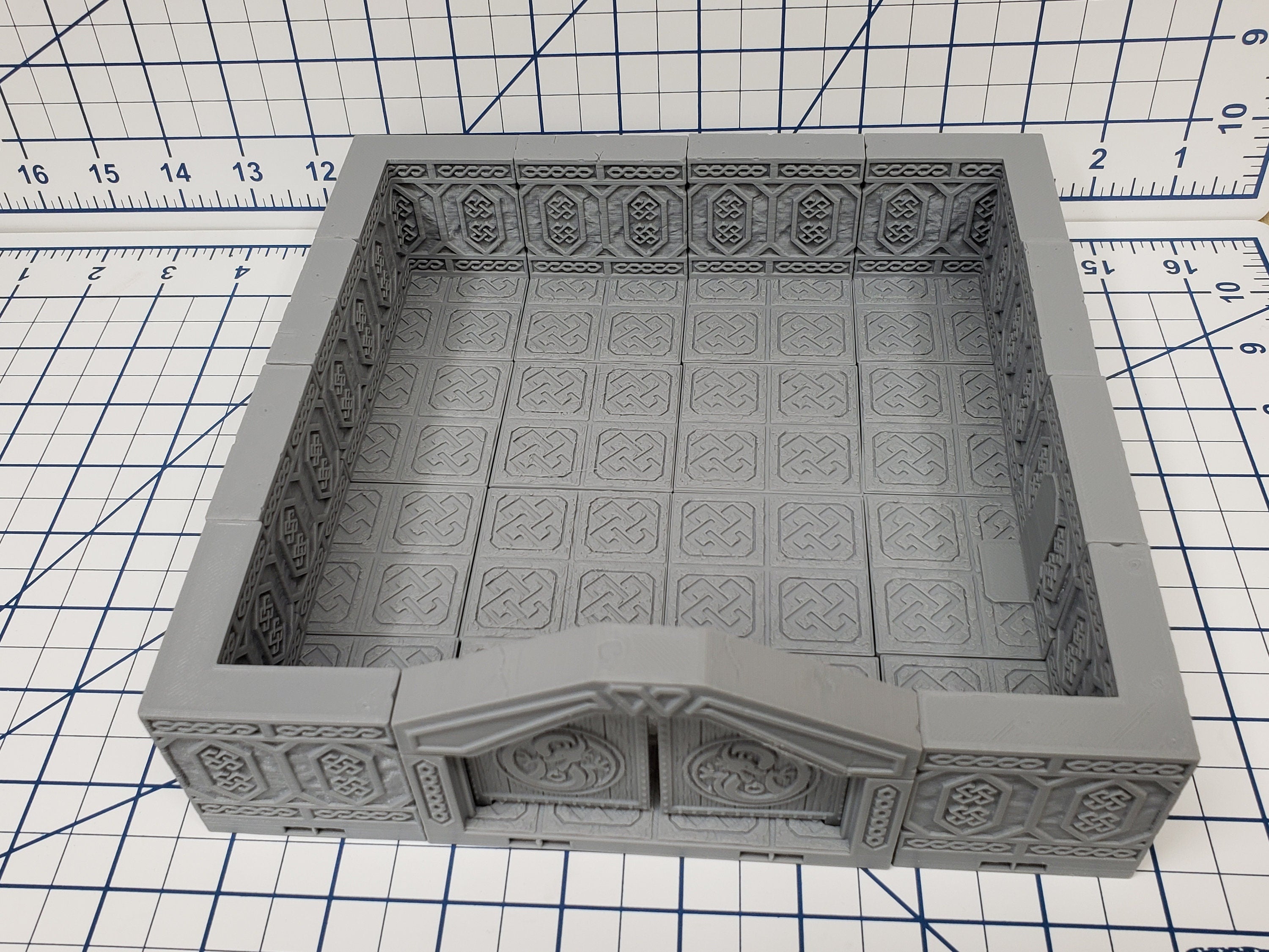 Mountain King - Dwarven Room - DragonLock - DND - Pathfinder - RPG - Dungeon & Dragons - 28 mm / 1" - Fat Dragon Games