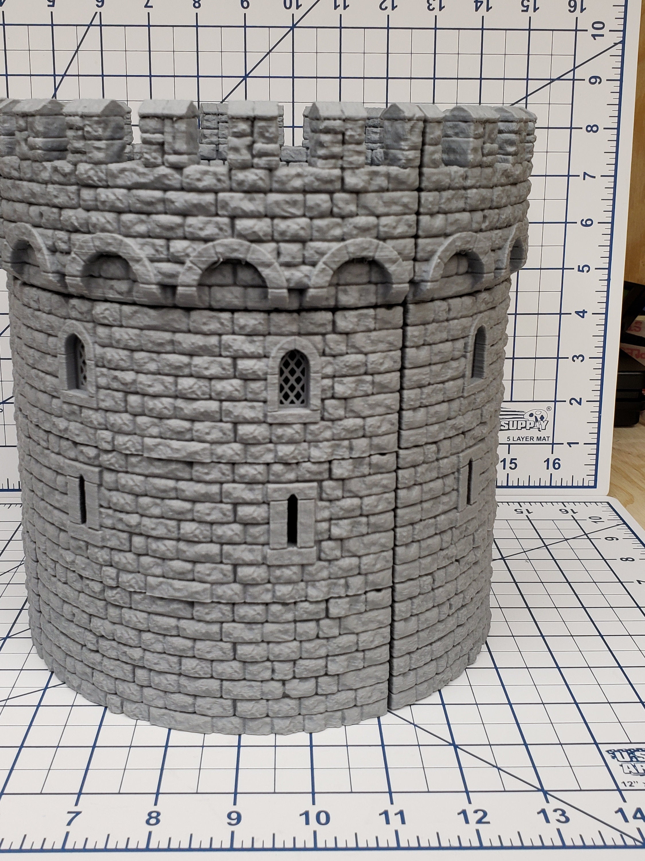 Ultimate Tower - Huge - DragonLock - DND - Pathfinder - RPG - Dungeon & Dragons - 28 mm / 1" - Fat Dragon Games