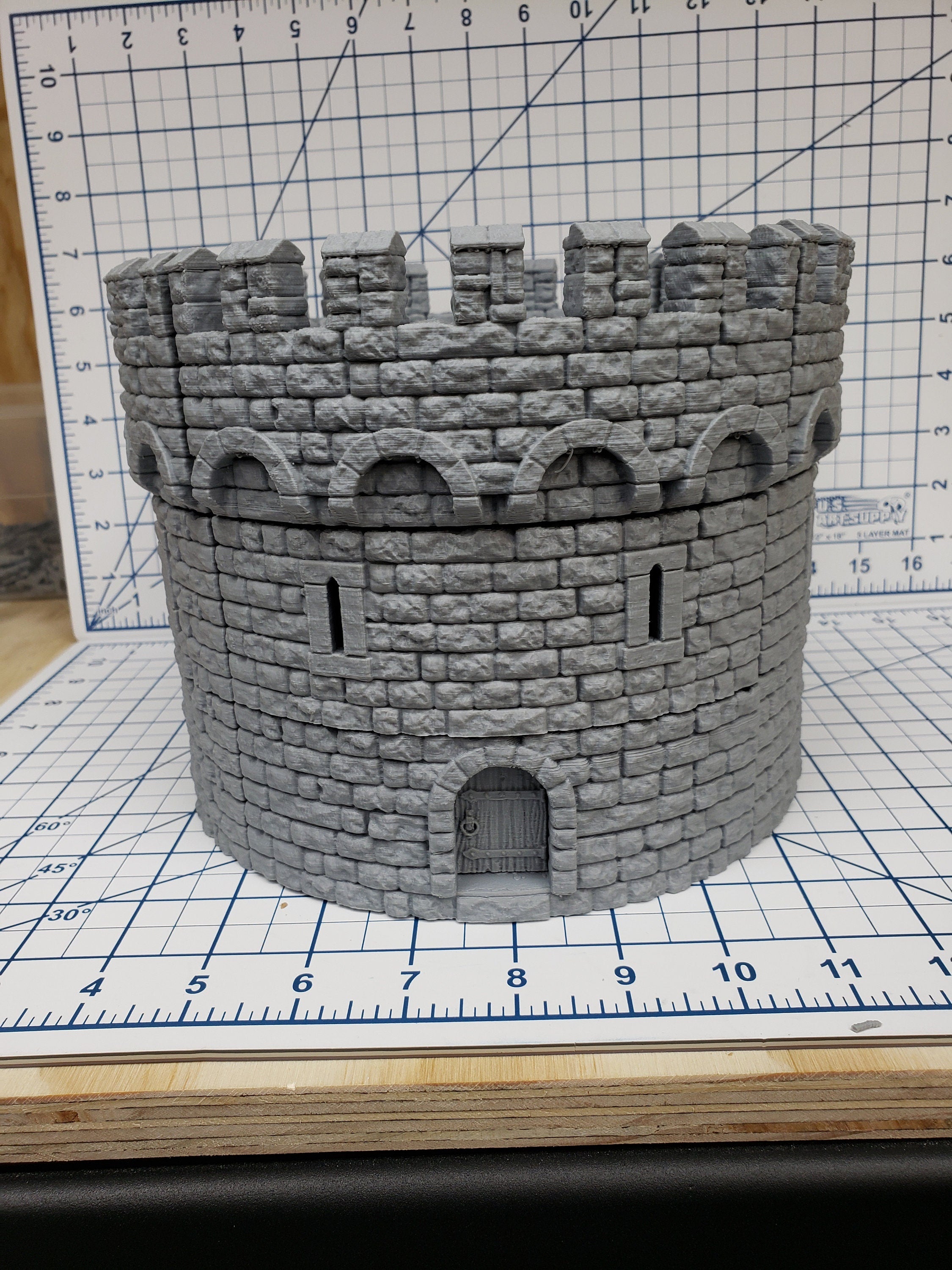 Ultimate Tower - Huge - DragonLock - DND - Pathfinder - RPG - Dungeon & Dragons - 28 mm / 1" - Fat Dragon Games
