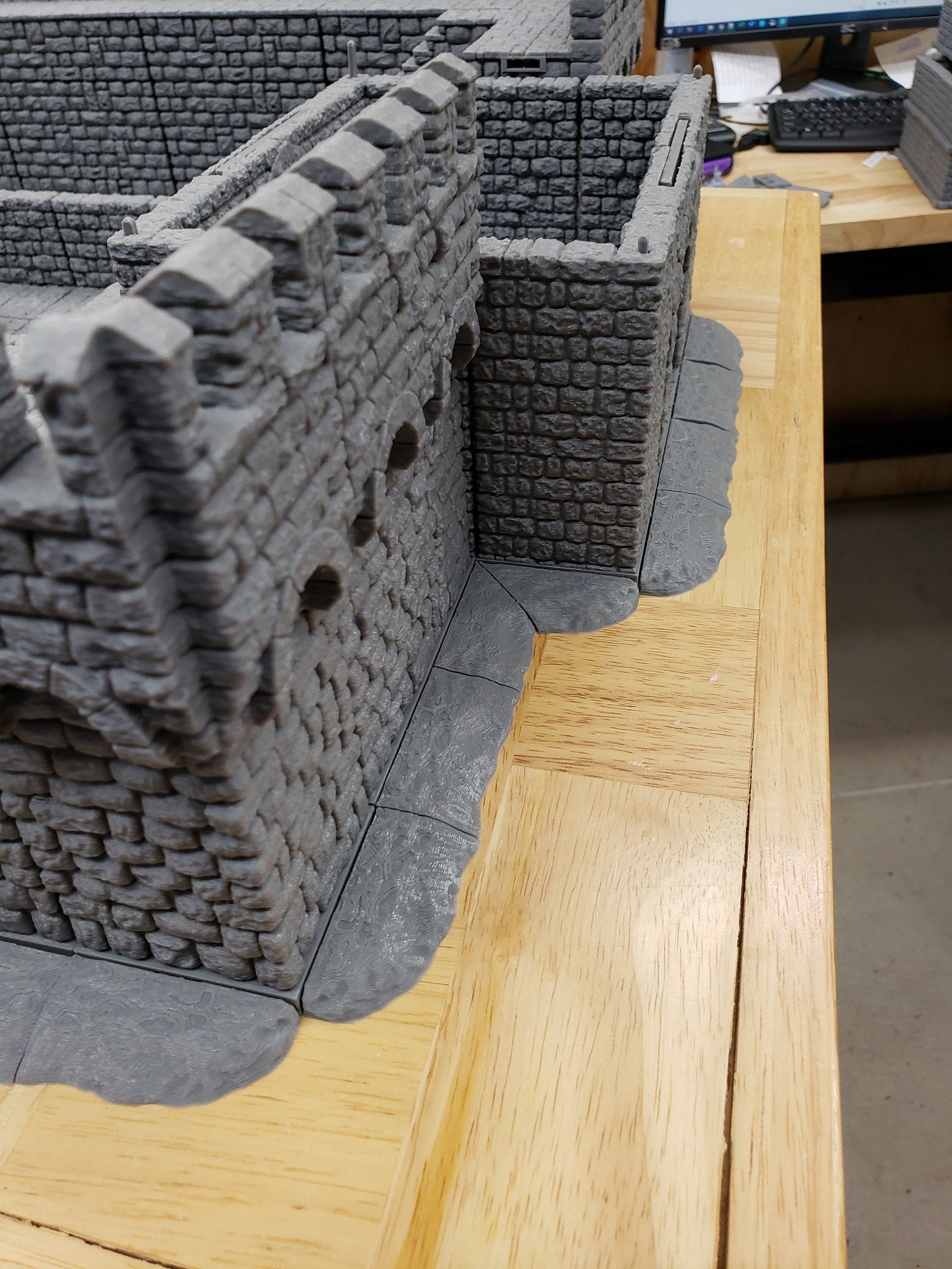 Castle Style - Outer Walls - DragonLock - DND - Pathfinder - RPG - Dungeon & Dragons - 28 mm / 1" - Terrain - Fat Dragon Games
