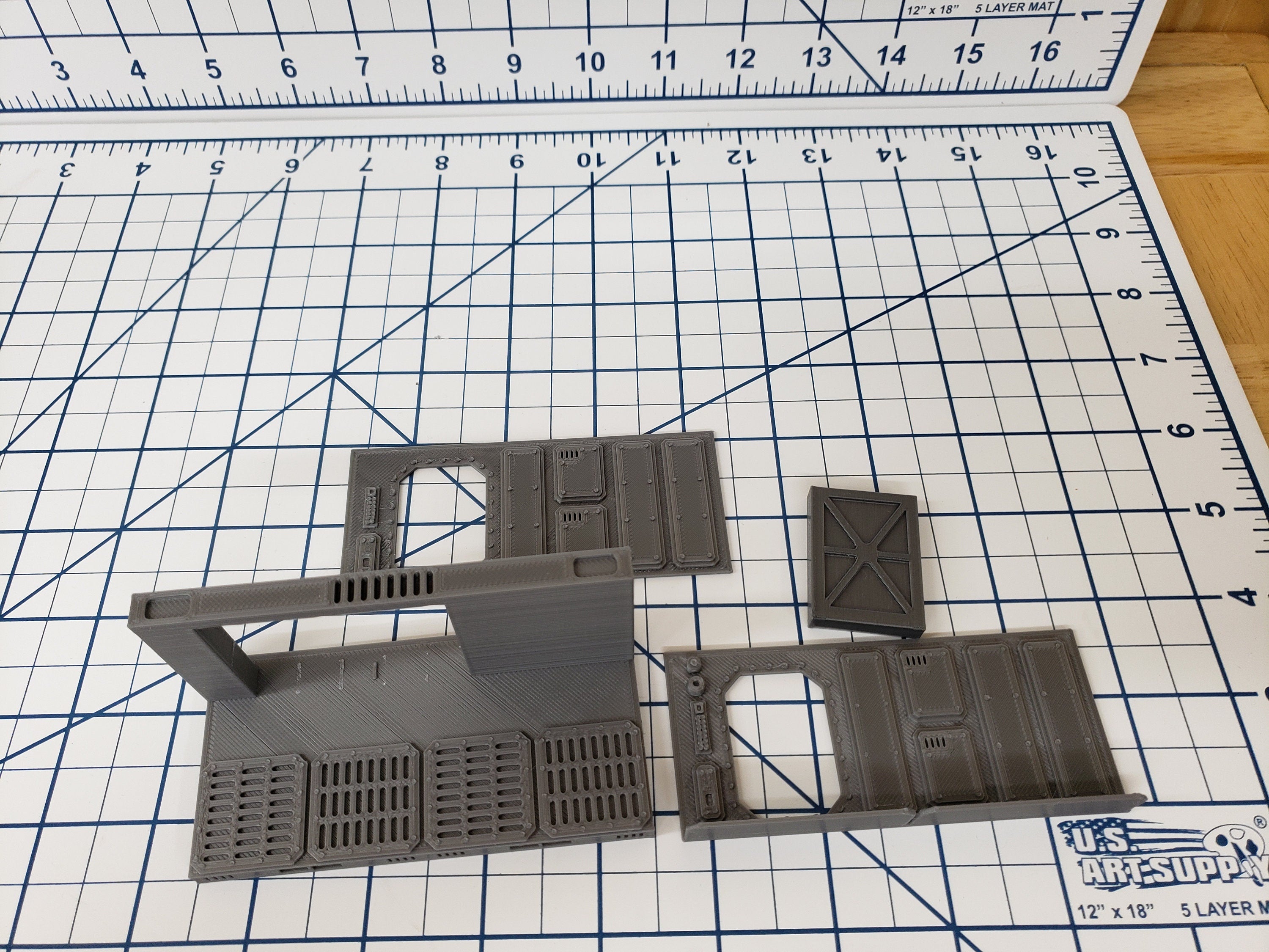 Doors - SciFi - Fat Dragon Games - DragonLock - DND - Pathfinder - RPG - Terrain - Space - Science Fiction 28 mm / 1"