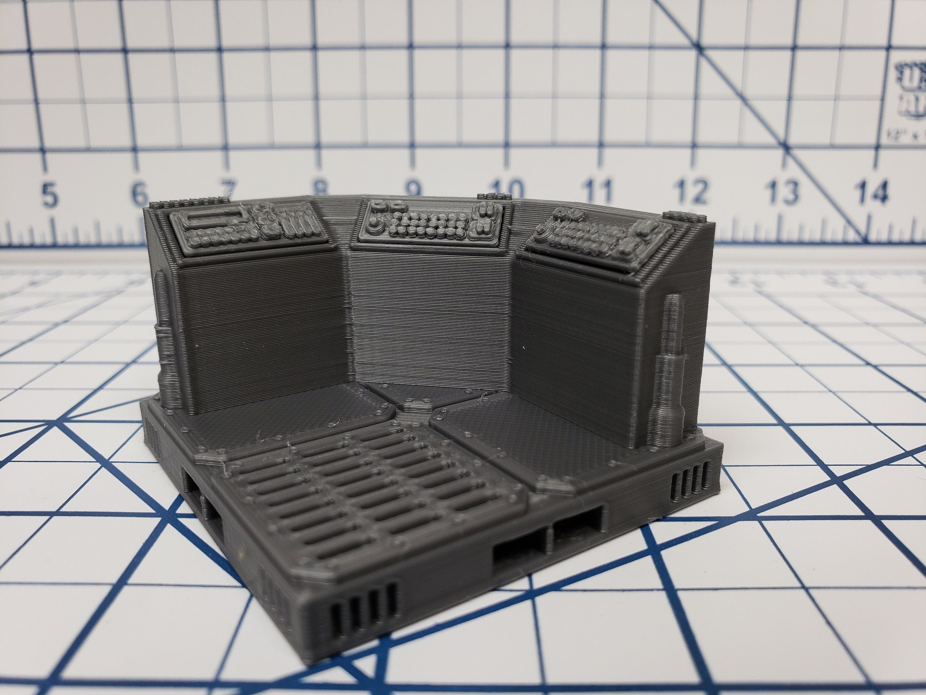 Consoles - SciFi - Fat Dragon Games - DragonLock - DND - Pathfinder - RPG - Terrain - Space - Science Fiction 28 mm / 1"