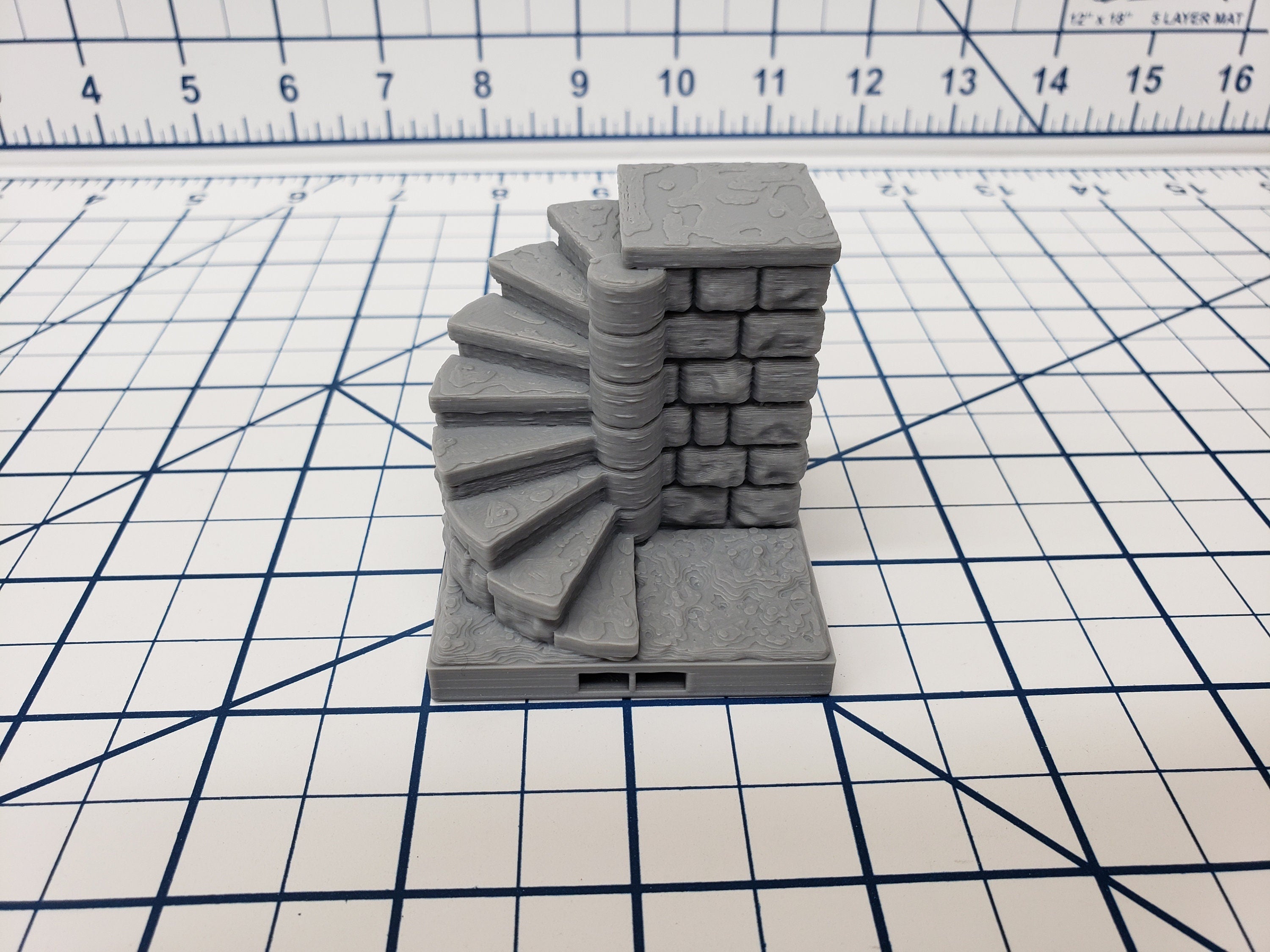 Dungeon Style - Stairs - DragonLock - DND - Pathfinder - RPG - Dungeon & Dragons - 28 mm / 1" - Terrain - Fat Dragon Games