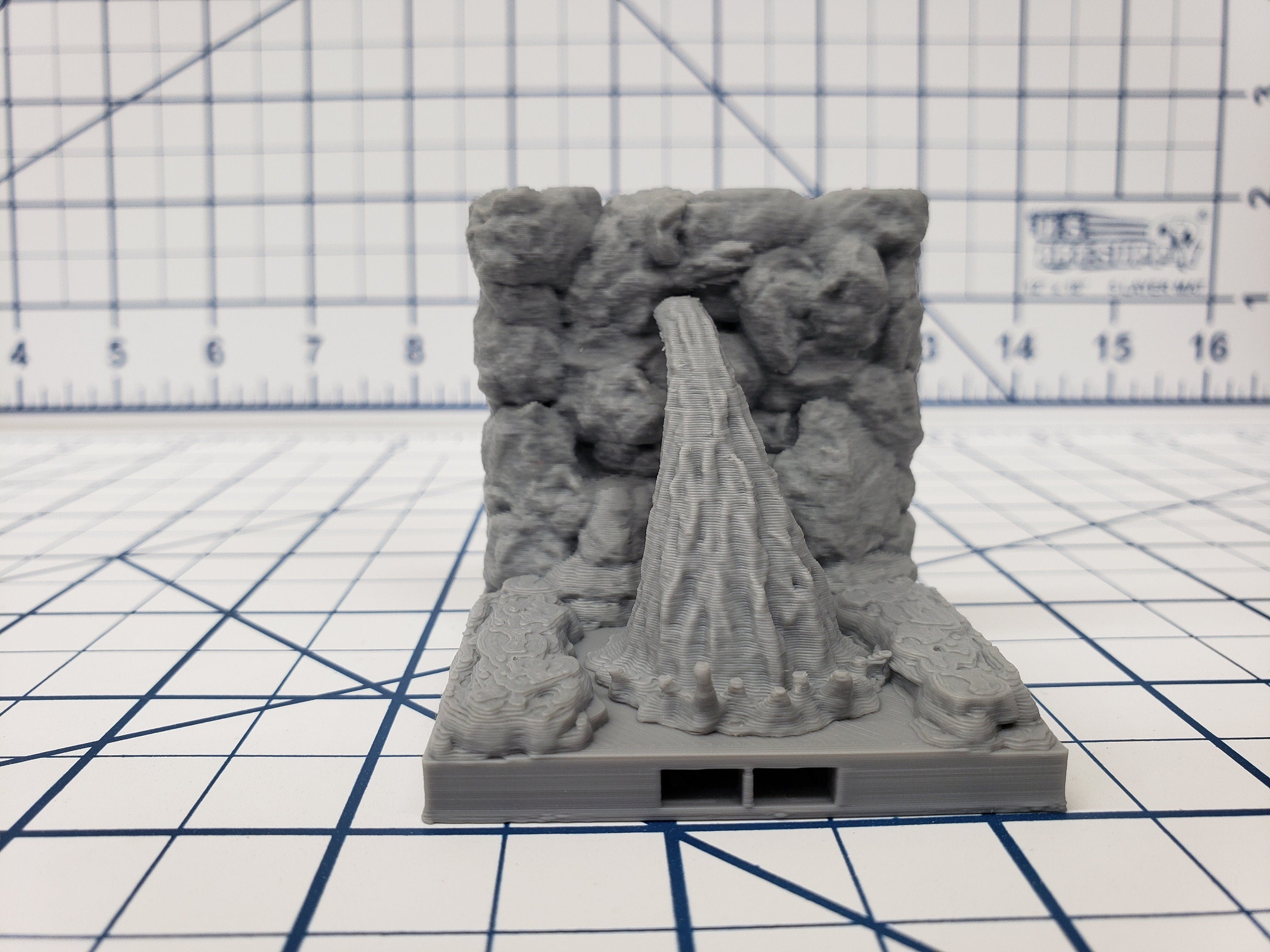 Caverns - Straight Wall Tiles- DragonLock - DND - Pathfinder - RPG - Dungeon & Dragons - 28 mm / 1" - Terrain - Fat Dragon Games