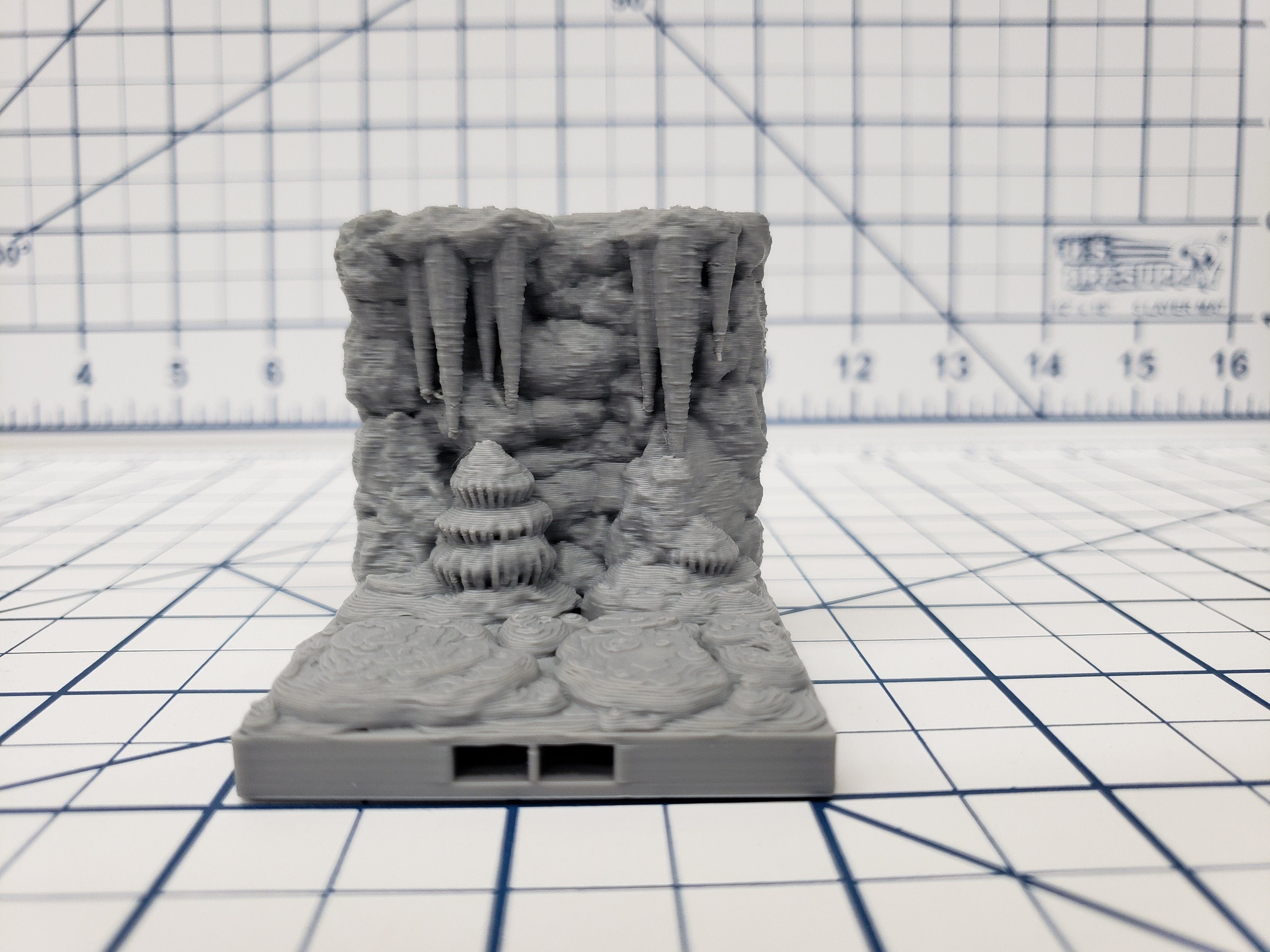 Caverns - Straight Wall Tiles- DragonLock - DND - Pathfinder - RPG - Dungeon & Dragons - 28 mm / 1" - Terrain - Fat Dragon Games