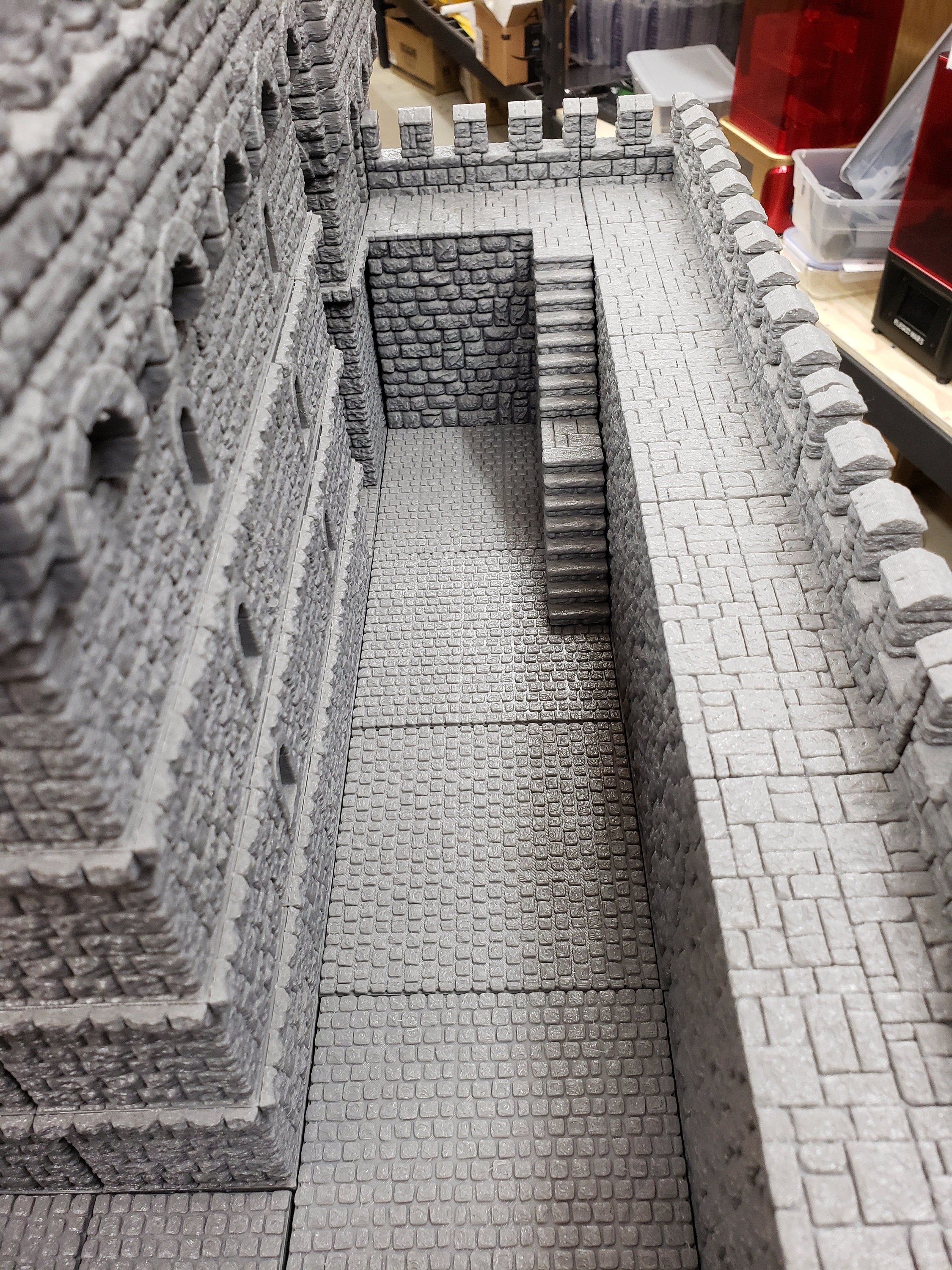 Massive Castle Fortress - DragonLock - DND - Pathfinder - RPG - Dungeon & Dragons - 28 mm / 1" - Fat Dragon Games