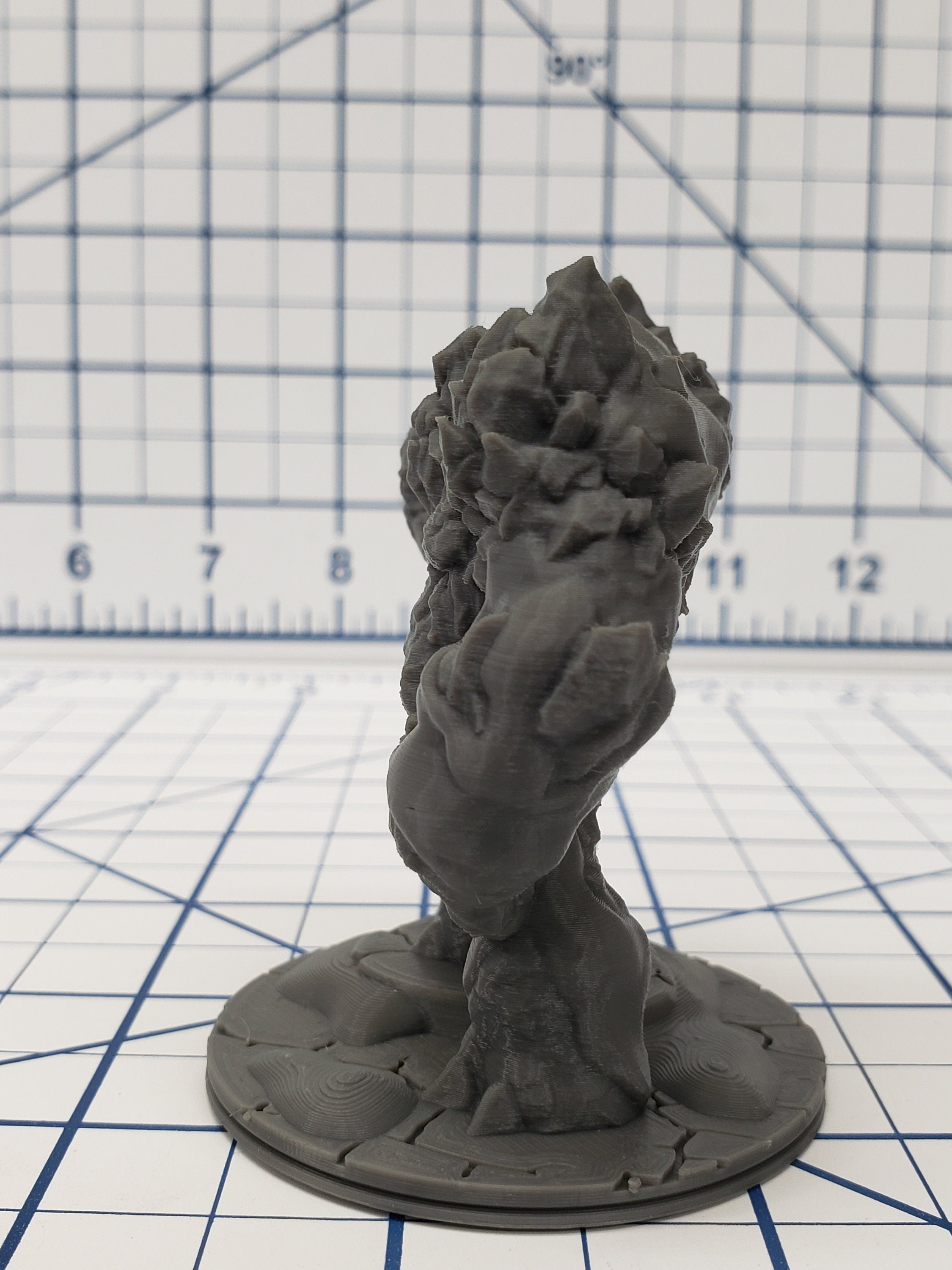 Wilds of Wintertide - Ice Elemental Mini - Hero's Hoard - DND - Pathfinder - Dungeons & Dragons - RPG - Tabletop - EC3D - Miniature - 28 mm