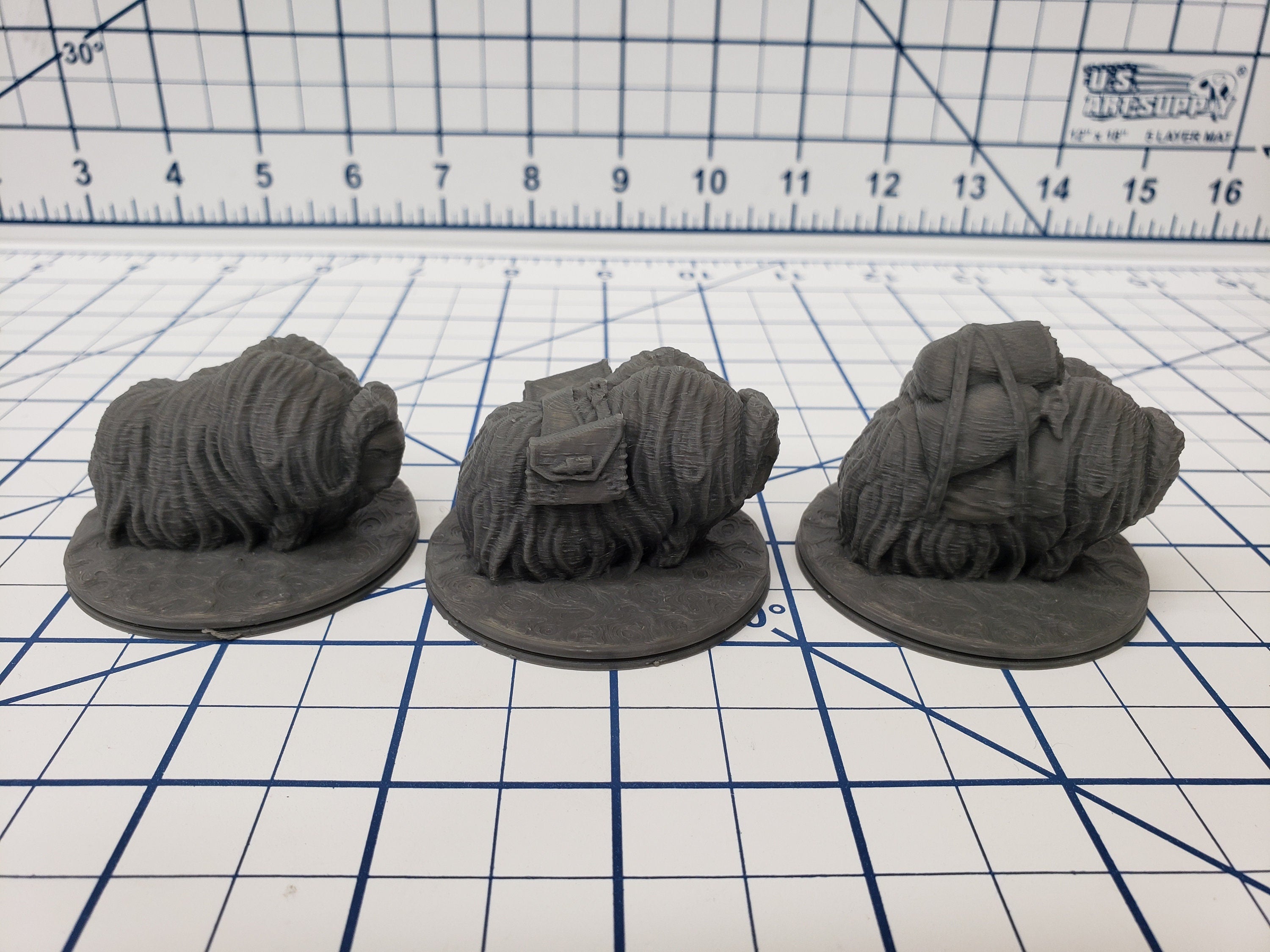 Wilds of Wintertide - Yaks Minis - Hero's Hoard - DND - Pathfinder - Dungeons & Dragons - RPG - Tabletop - EC3D - Miniature - 28 mm