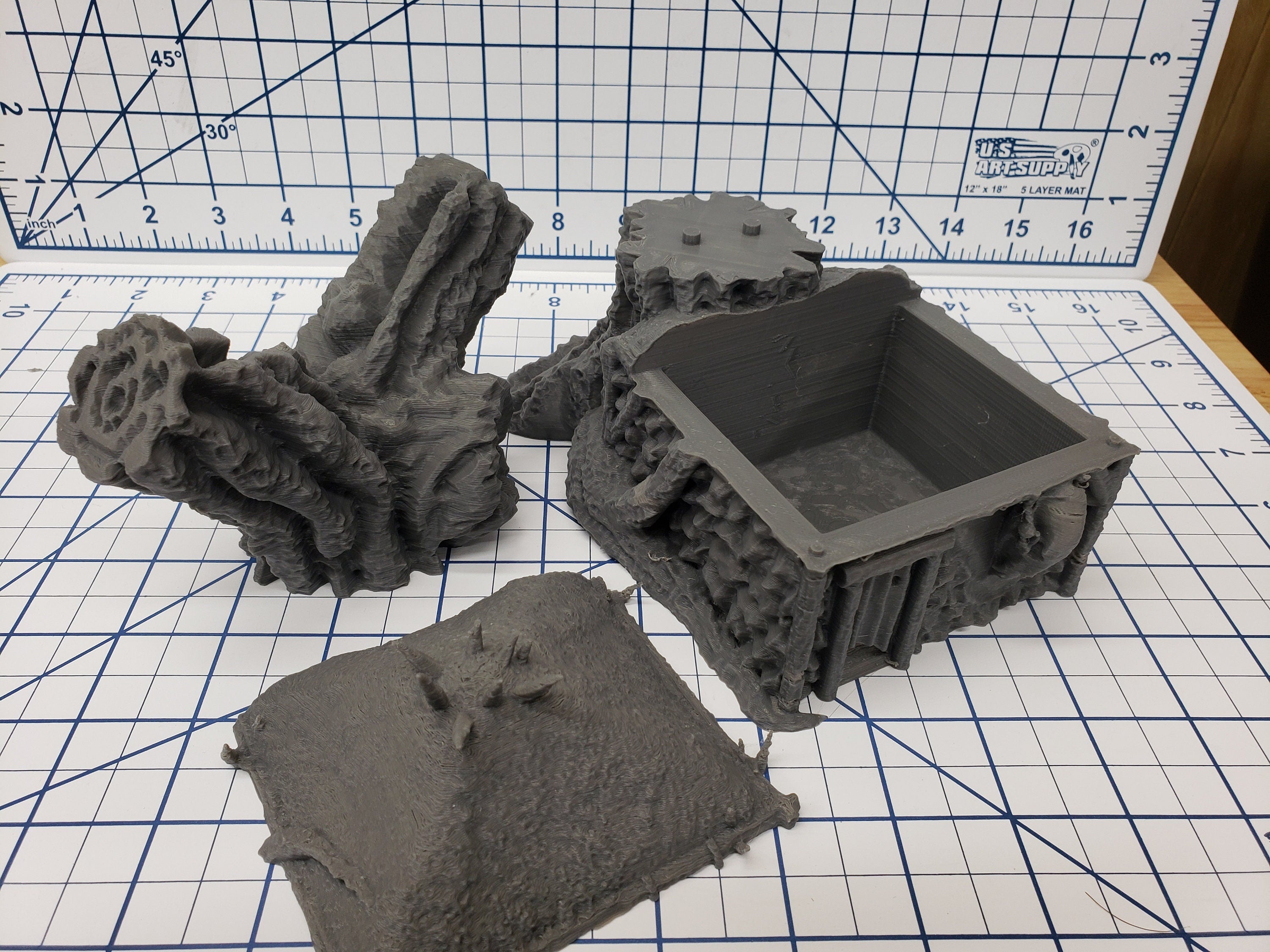 The Forest of Oakenspire - Lonely Hut - Hero's Hoard - DND - Pathfinder - Dungeons & Dragons - RPG - Tabletop - EC3D - 28 mm - 1"