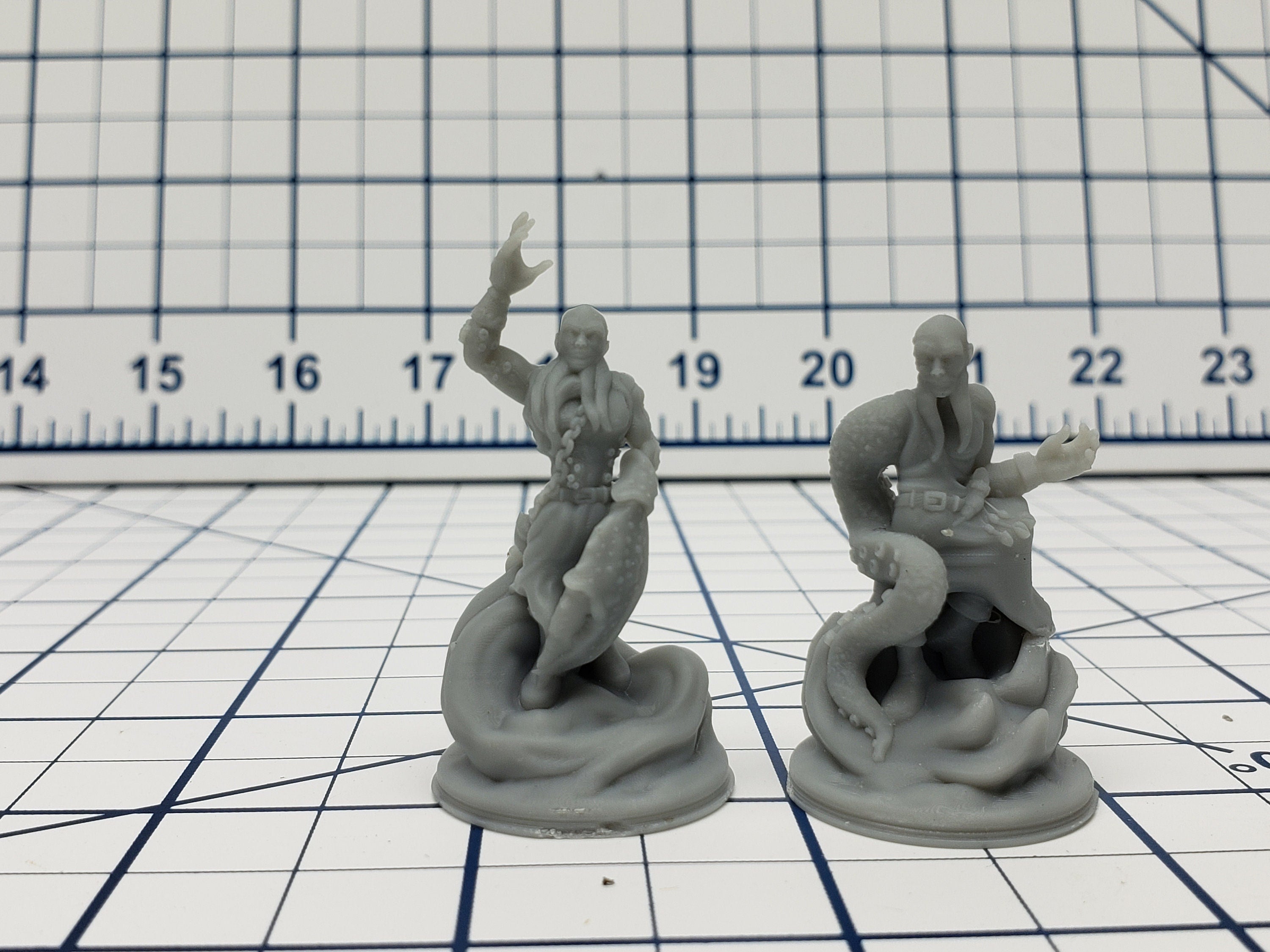 Kraken Priest Mini - Savage Atoll - Hero's Hoard - DND - Pathfinder - Dungeons & Dragons - RPG - Tabletop - EC3D - Miniature