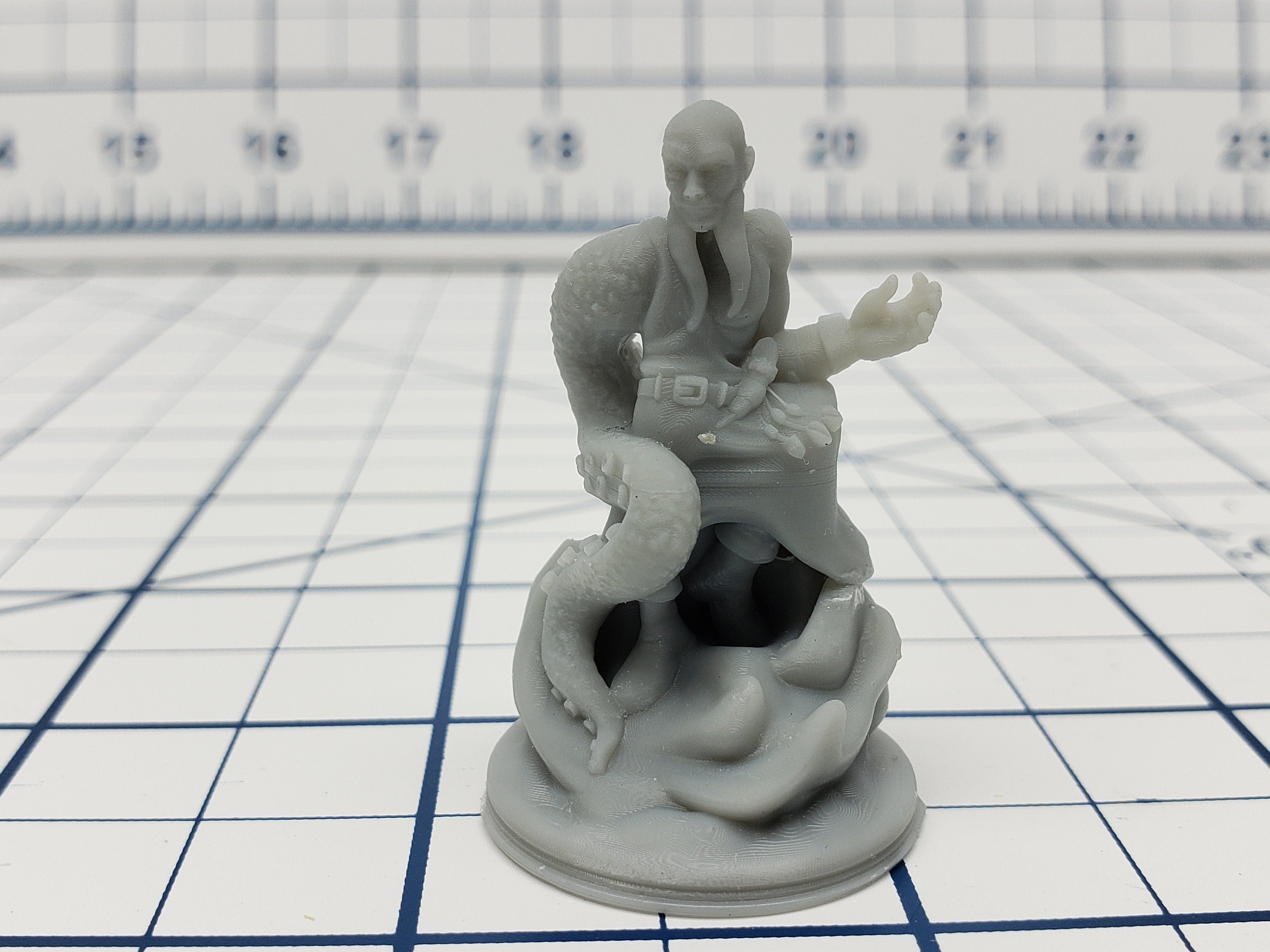 Kraken Priest Mini - Savage Atoll - Hero's Hoard - DND - Pathfinder - Dungeons & Dragons - RPG - Tabletop - EC3D - Miniature