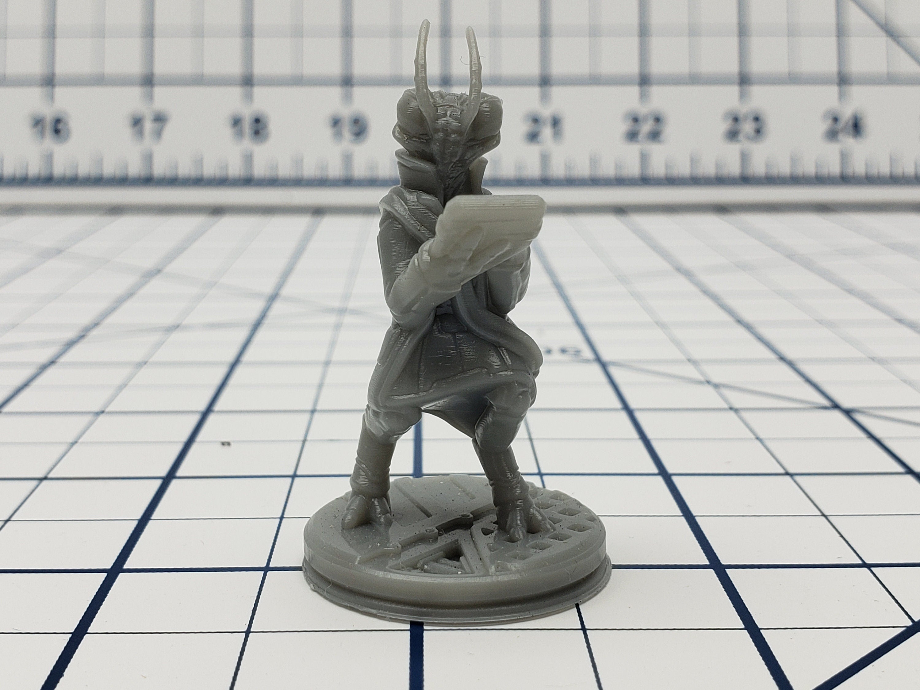 Insectoids Mini - Ignis Quadrant - Hero's Hoard - Starfinder - Cyberpunk - Science Fiction - Syfy - RPG - Tabletop - EC3D -Miniature