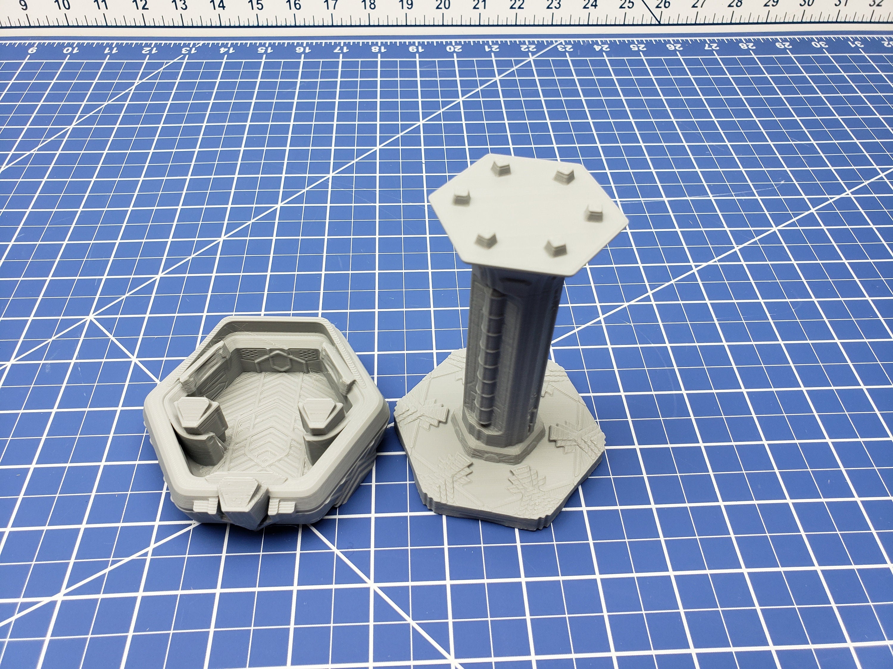 Seating Boxes - Galactic Council - Ignis Quadrant - Starfinder - Cyberpunk - Science Fiction - Syfy - RPG - Tabletop - Scatter - Terrain