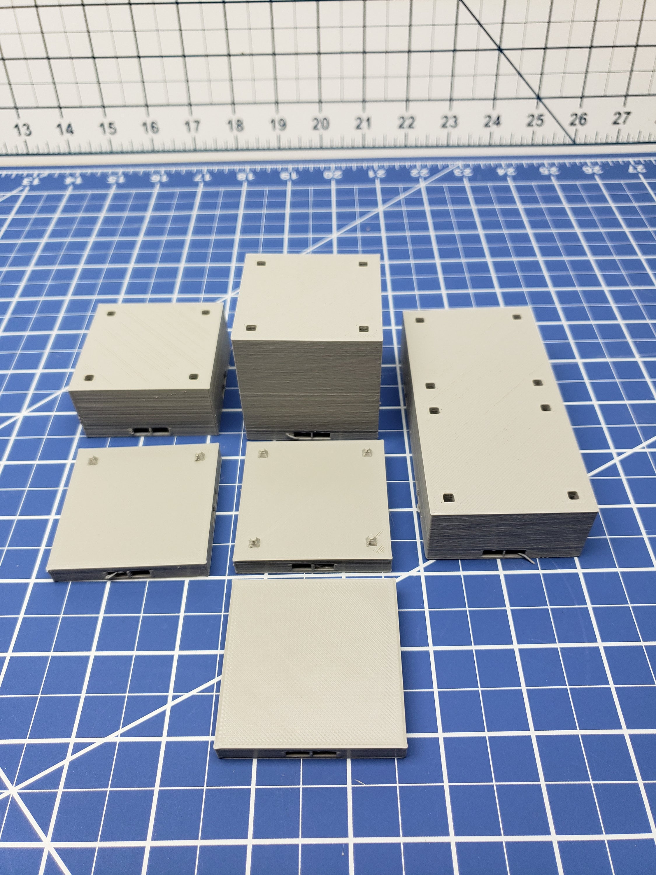 Riser Tiles - Fat Dragon Games - DND - Pathfinder - RPG - Terrain - 28 mm / 1" - Dungeon & Dragons -