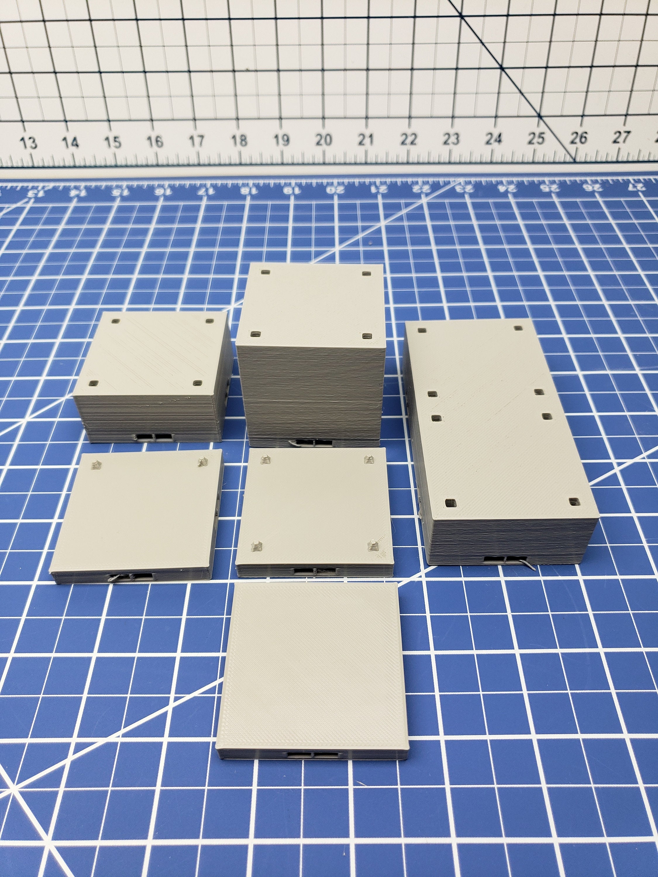 Riser Tiles - Fat Dragon Games - DND - Pathfinder - RPG - Terrain - 28 mm / 1" - Dungeon & Dragons -