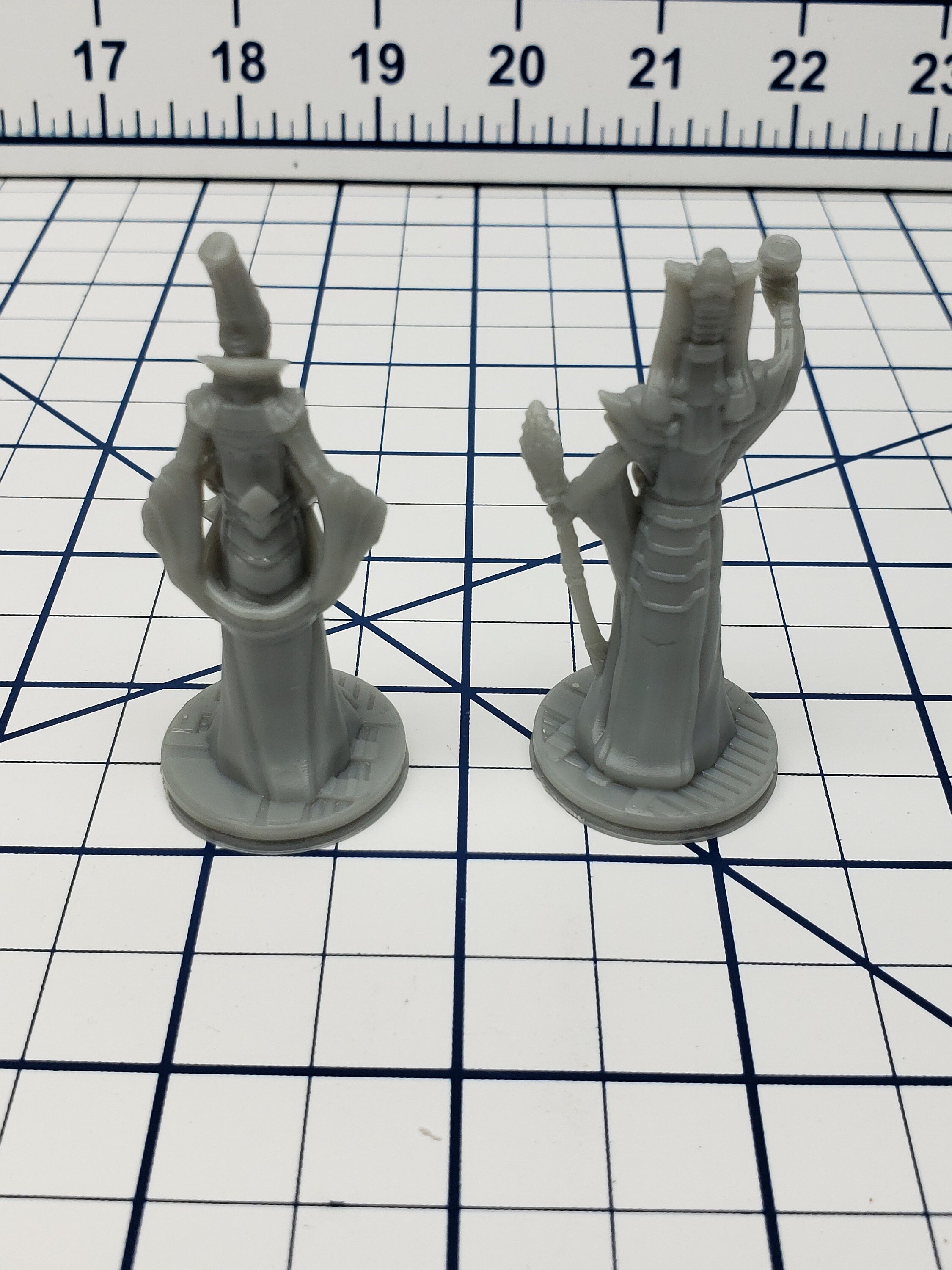 Alien Councilors Mini - Ignis Quadrant - Hero's Hoard - Starfinder - Cyberpunk - Science Fiction - Syfy - RPG - Tabletop - EC3D -Miniature