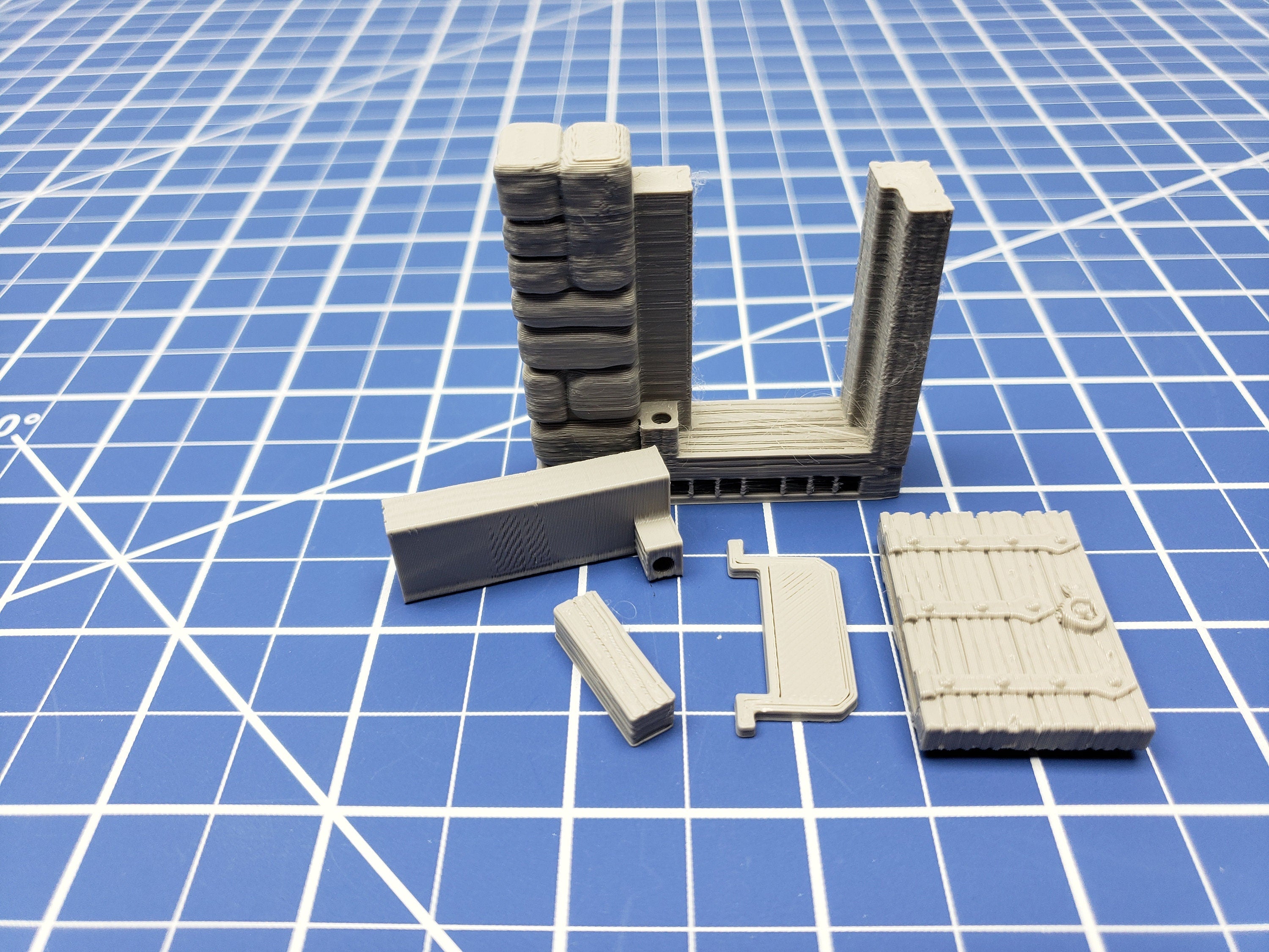 Stone Wall Doors - Dragonshire - Building - Fat Dragon Games - DND - Pathfinder - RPG - Terrain - 28 mm/ 1" - Dungeon & Dragons