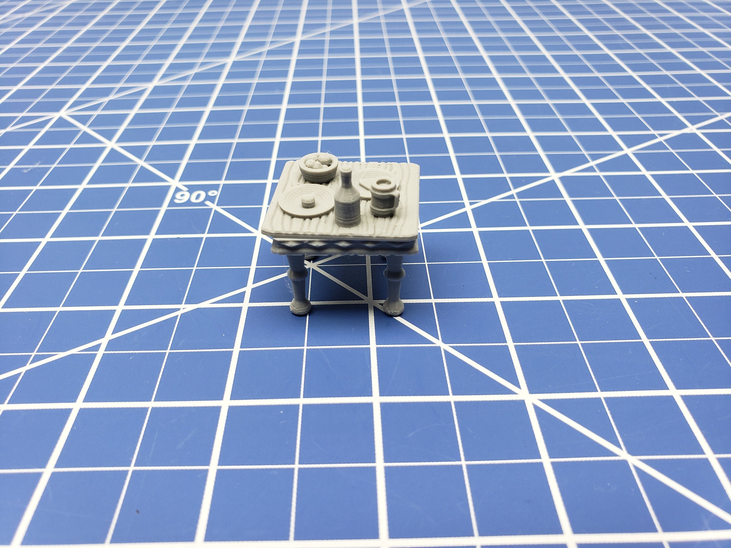 Small Table - Dragonshire - Fat Dragon Games - DND - Pathfinder - RPG - Terrain - 28 mm / 1" - Dungeon & Dragons -