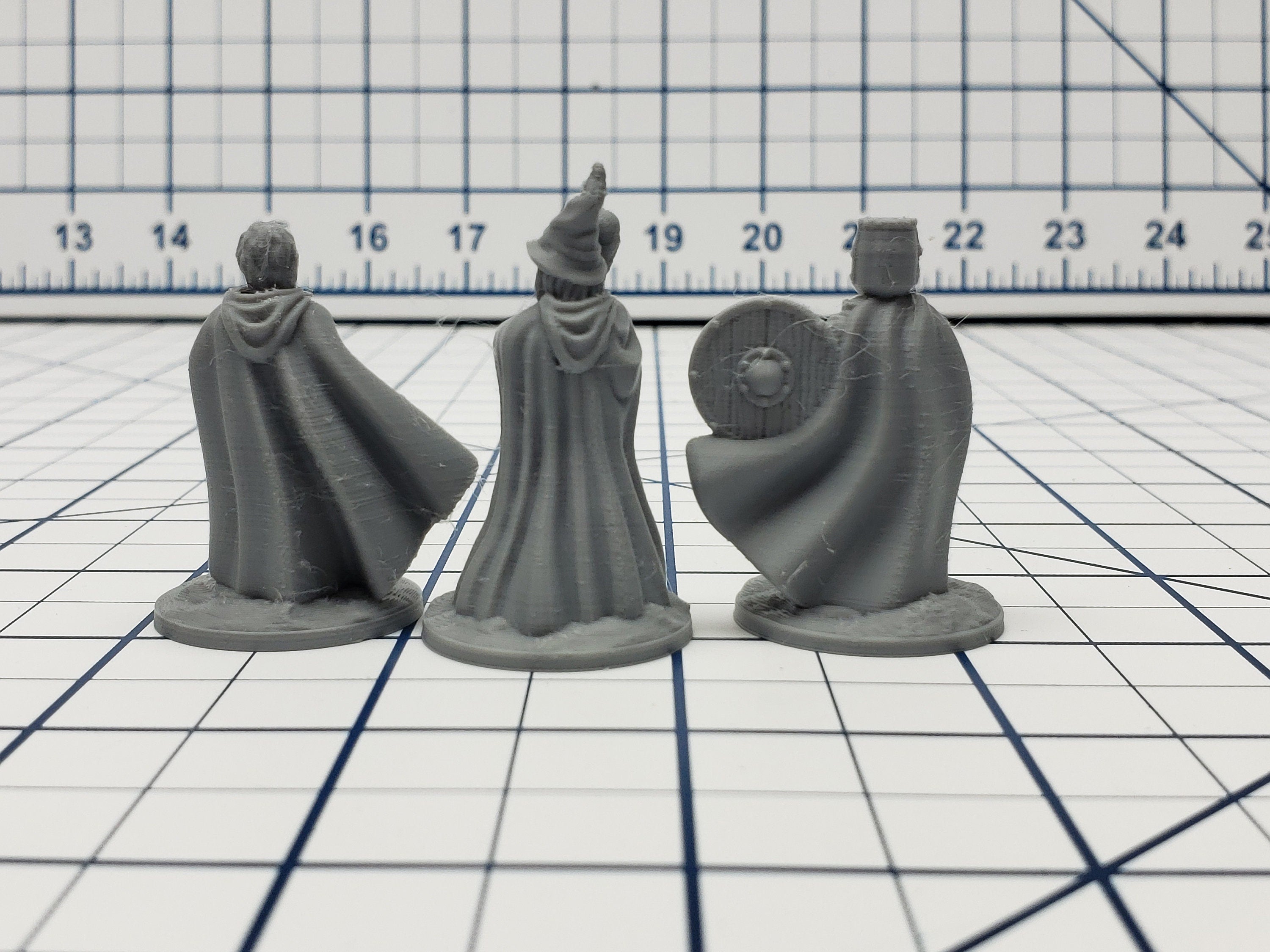 Adventurer Miniatures - DND - Pathfinder - RPG - Dungeon & Dragons - Miniature - Mini - 28 mm / 1" - Fat Dragon Games