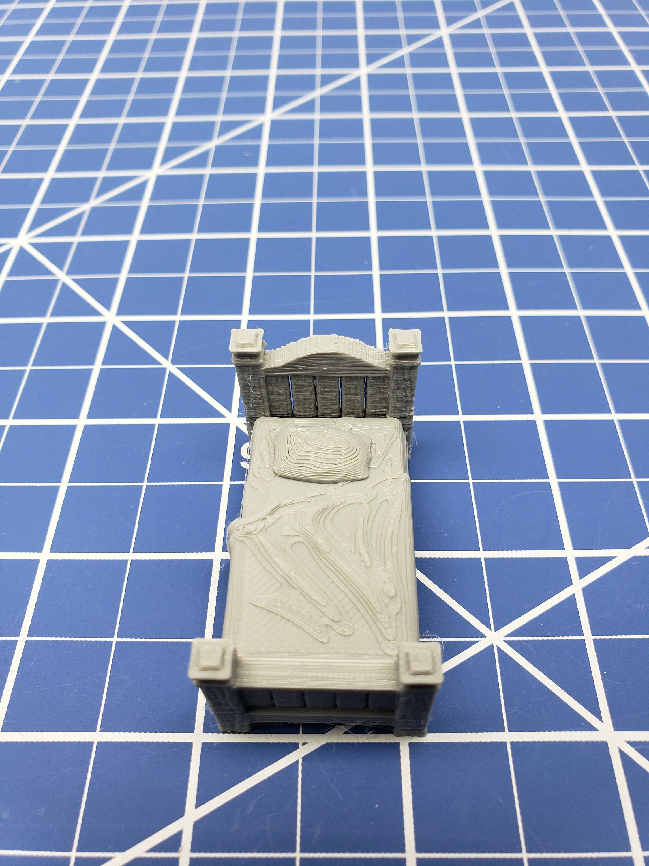 Single Beds - Dragonshire - Fat Dragon Games - DND - Pathfinder - RPG - Terrain - 28 mm / 1" - Dungeon & Dragons -