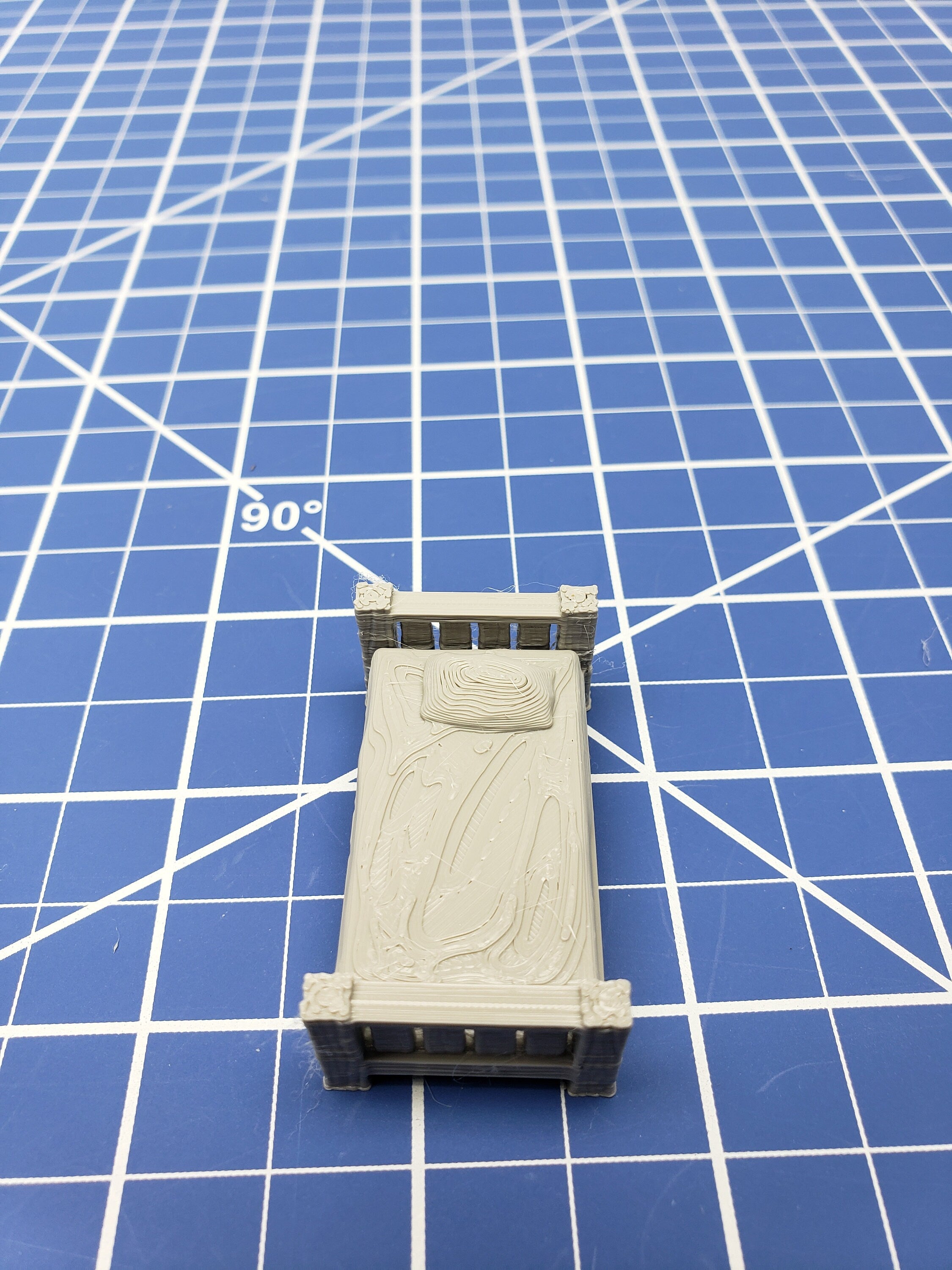 Single Beds - Dragonshire - Fat Dragon Games - DND - Pathfinder - RPG - Terrain - 28 mm / 1" - Dungeon & Dragons -