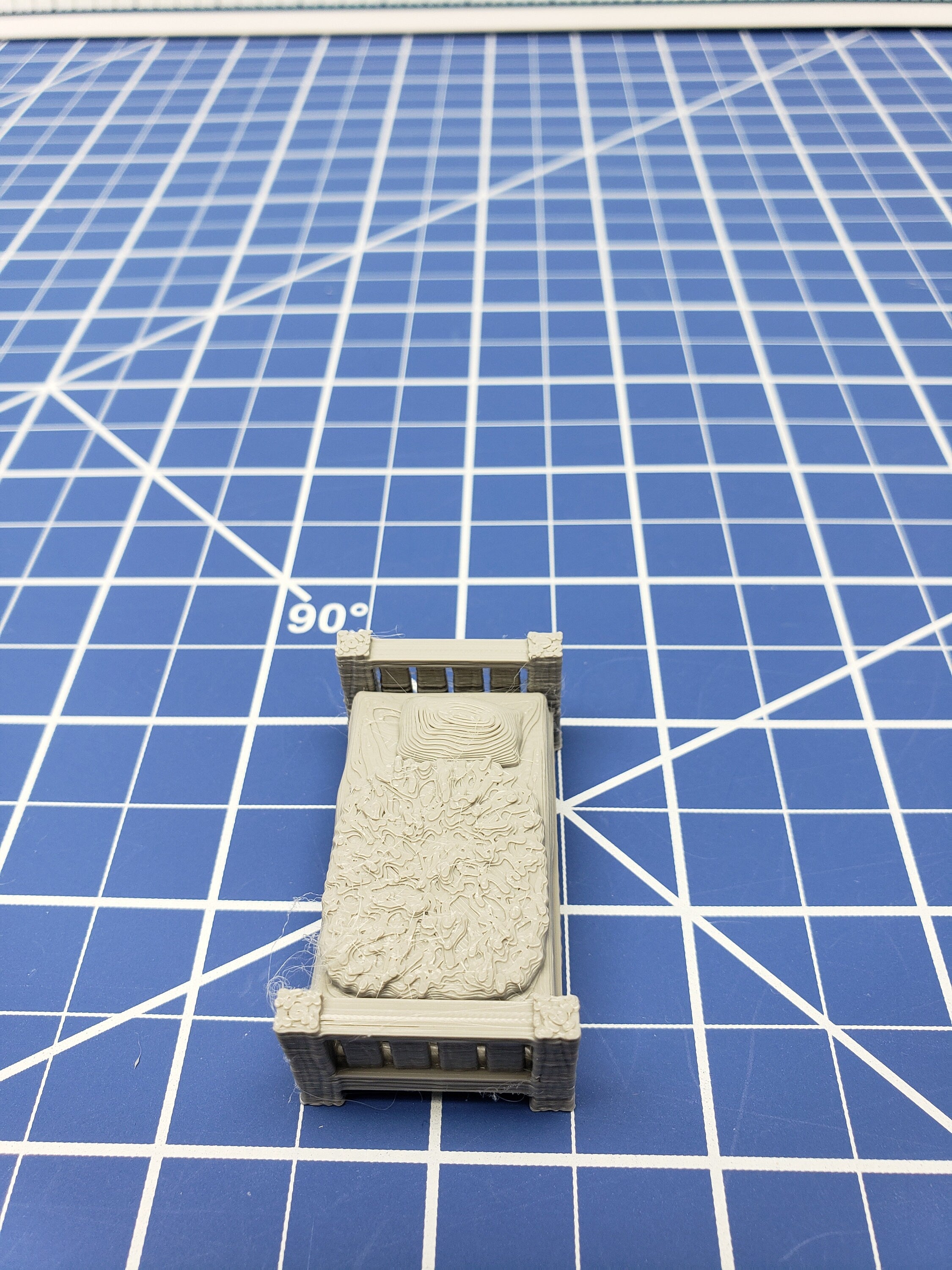 Single Beds - Dragonshire - Fat Dragon Games - DND - Pathfinder - RPG - Terrain - 28 mm / 1" - Dungeon & Dragons -