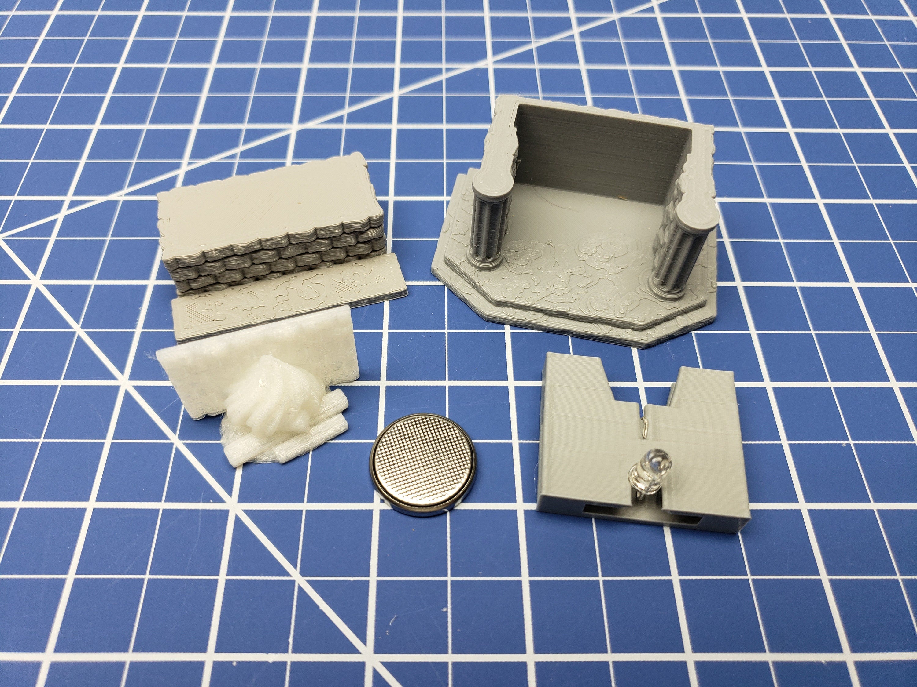 LED Fireplace - Dragonshire - DragonLock - Fat Dragon Games - DND - Pathfinder - RPG - Terrain - 28 mm / 1" - Dungeon & Dragons