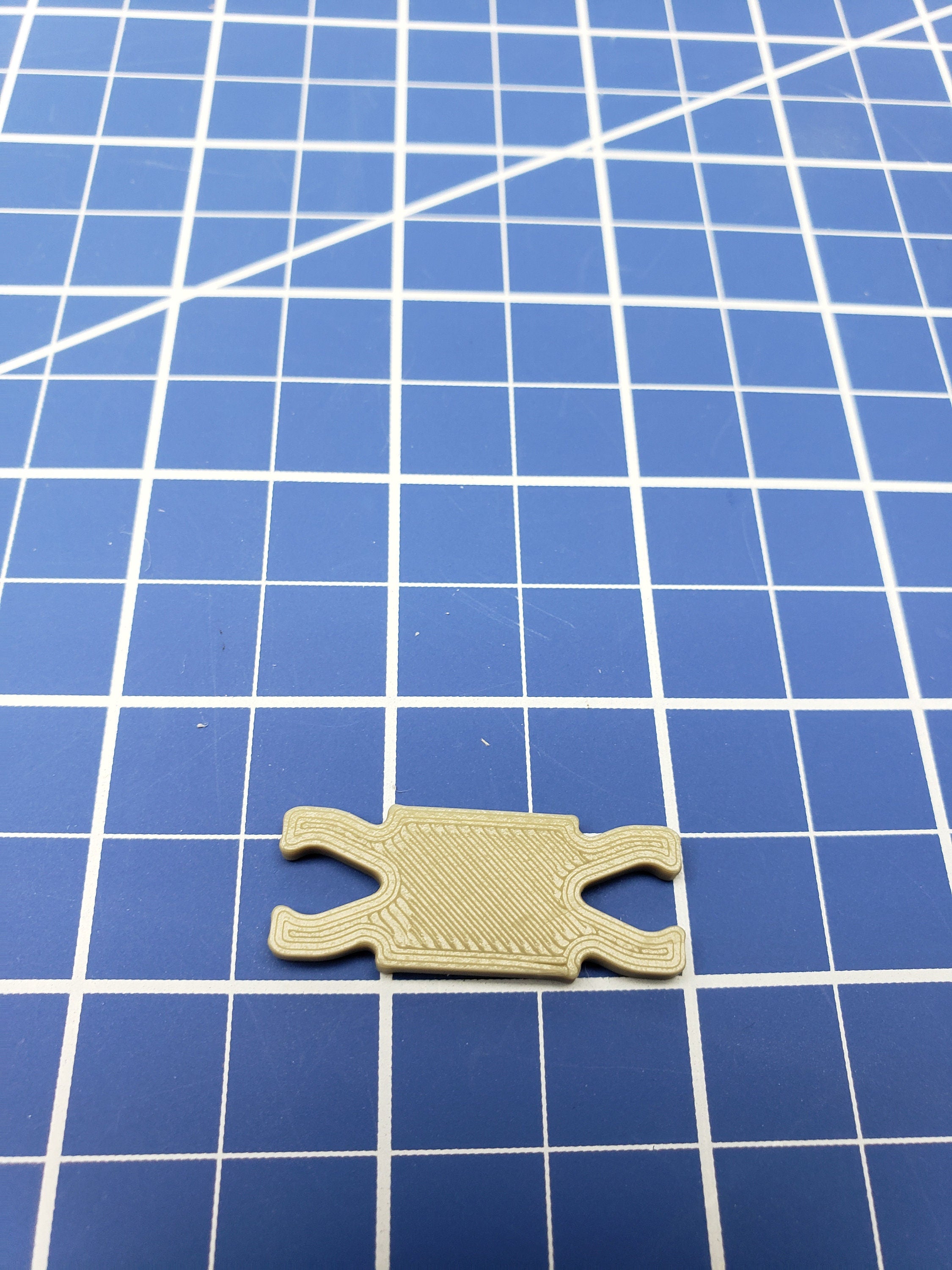 DragonLock Extended Clips - DND - Pathfinder - Dungeons & Dragons - RPG - Tabletop - 28 mm / 1"