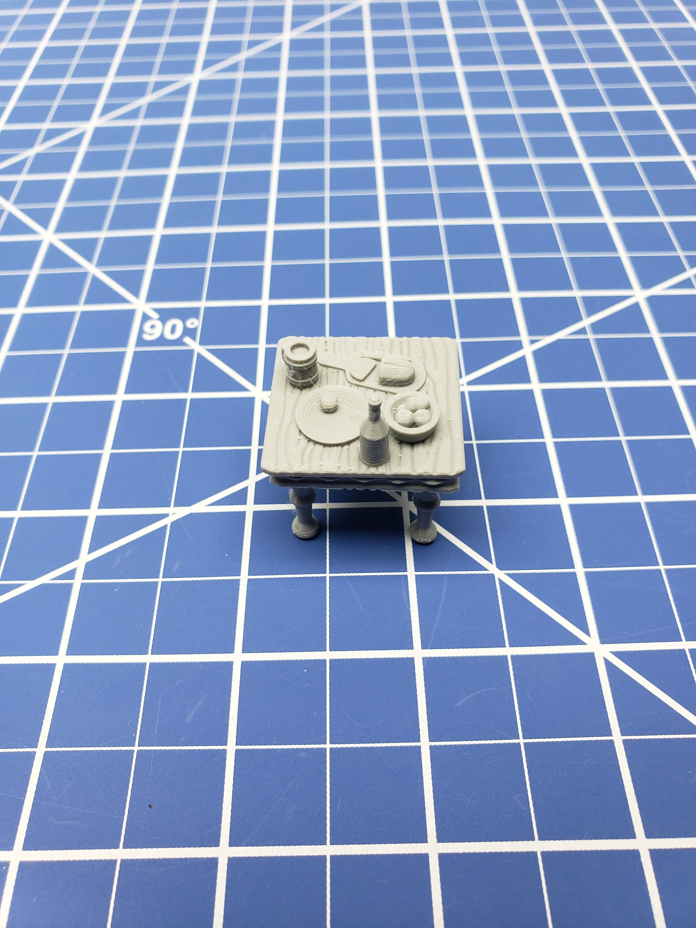 Small Table - Dragonshire - Fat Dragon Games - DND - Pathfinder - RPG - Terrain - 28 mm / 1" - Dungeon & Dragons -