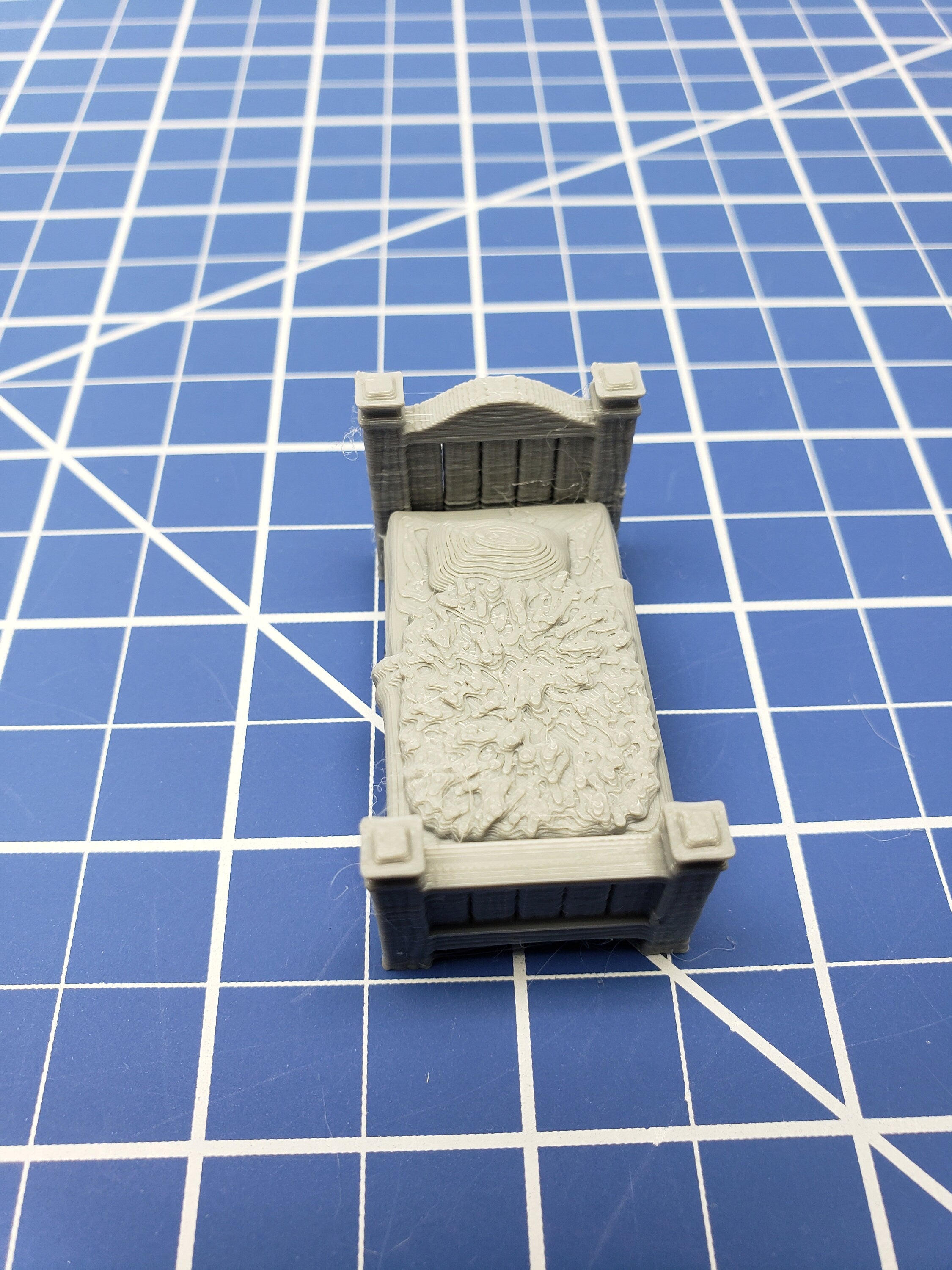 Single Beds - Dragonshire - Fat Dragon Games - DND - Pathfinder - RPG - Terrain - 28 mm / 1" - Dungeon & Dragons -